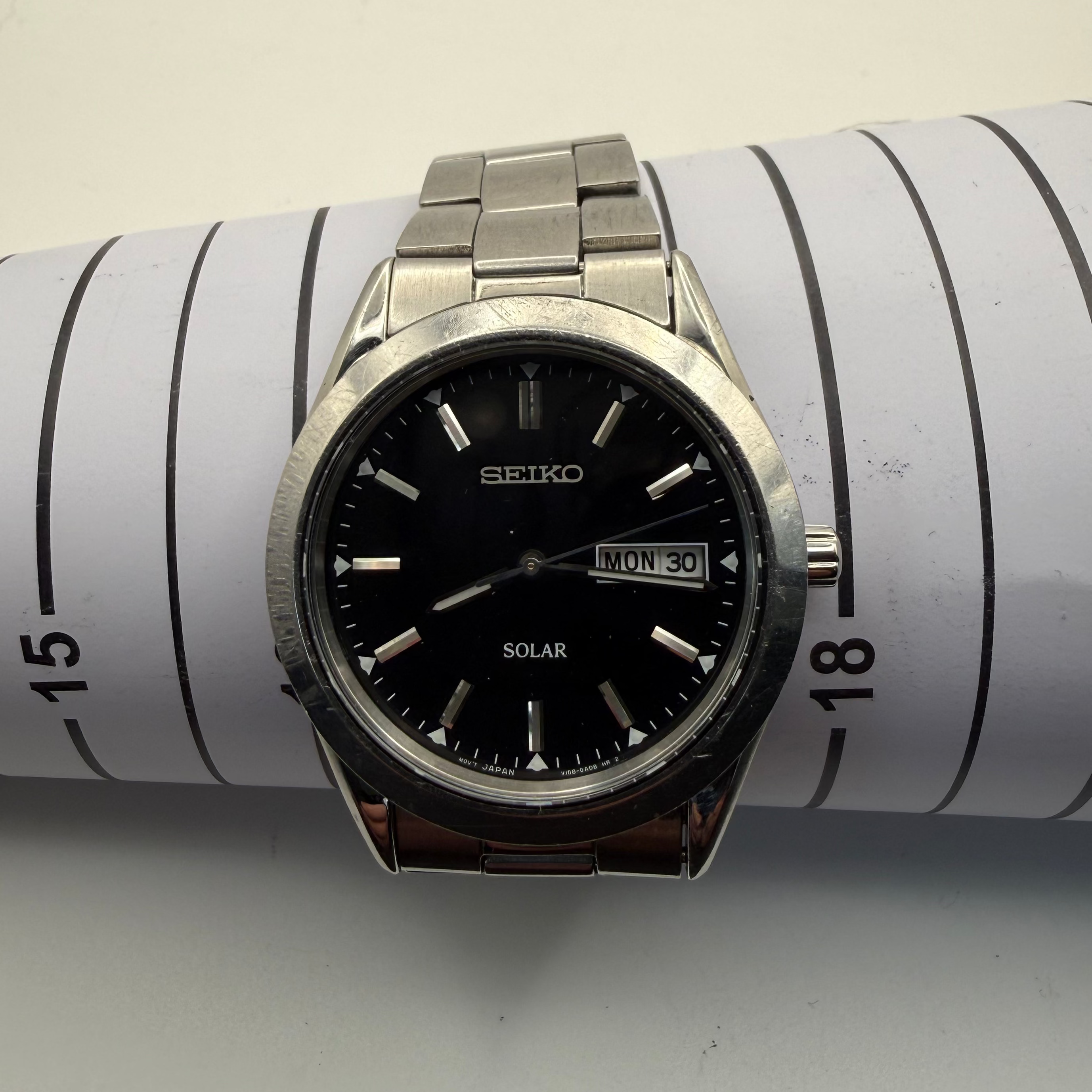 Seiko Solar Day-Date V158-0AB0 Black Dial Stainless Steel Watch- £89.99