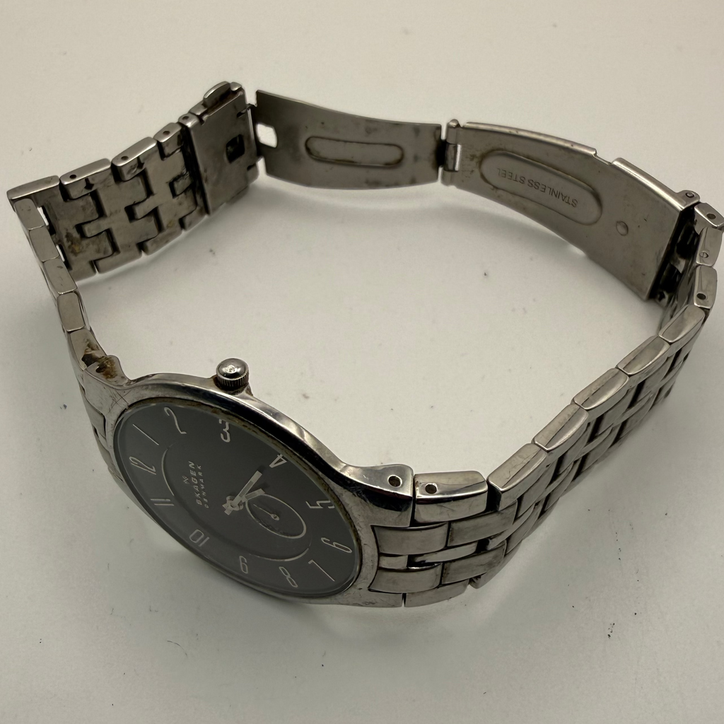 Skagen Denmark Stainless Steel Watch – Black Dial – Bracelet 16cm- £39.99