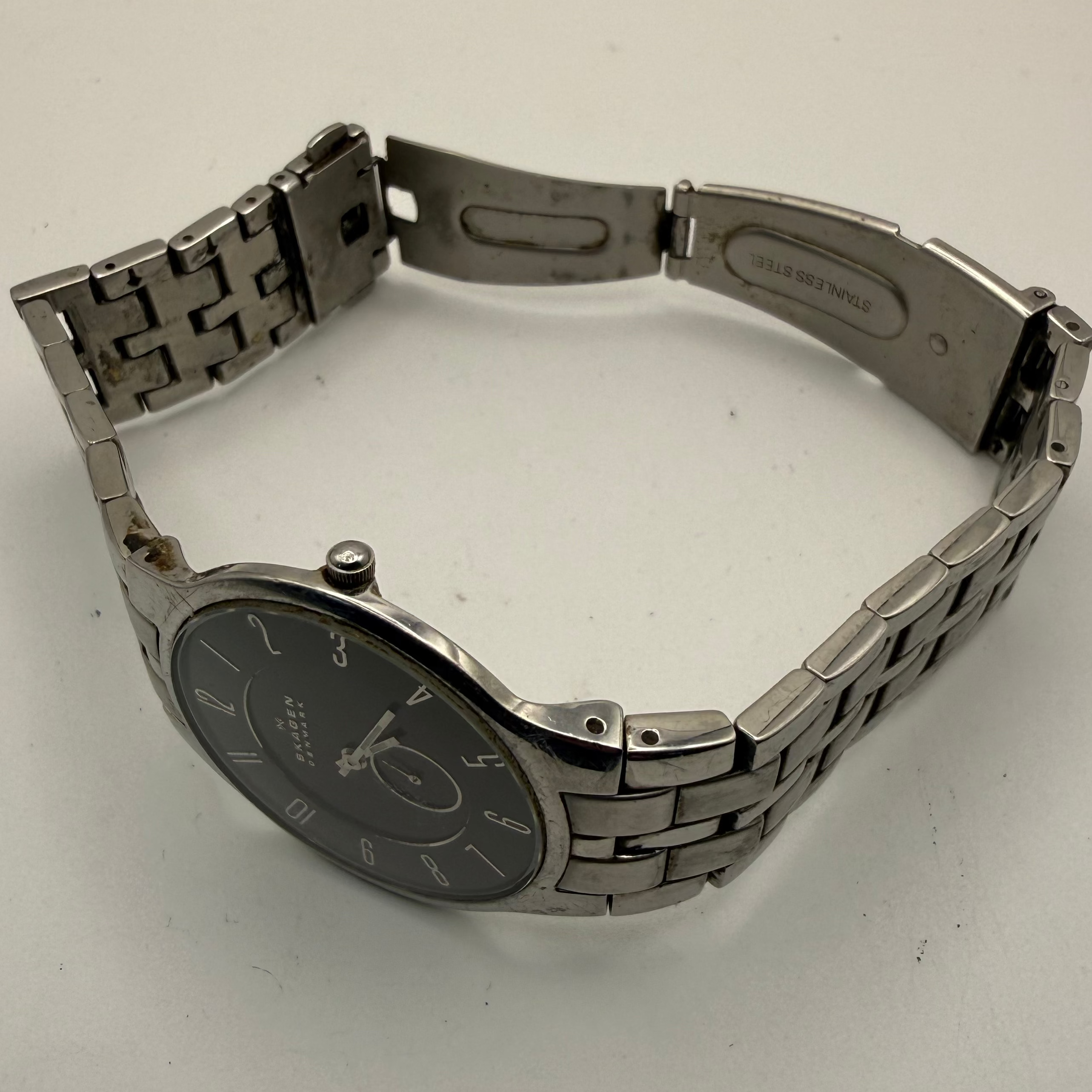 Skagen Denmark Stainless Steel Watch – Black Dial – Bracelet 16cm- £39.99