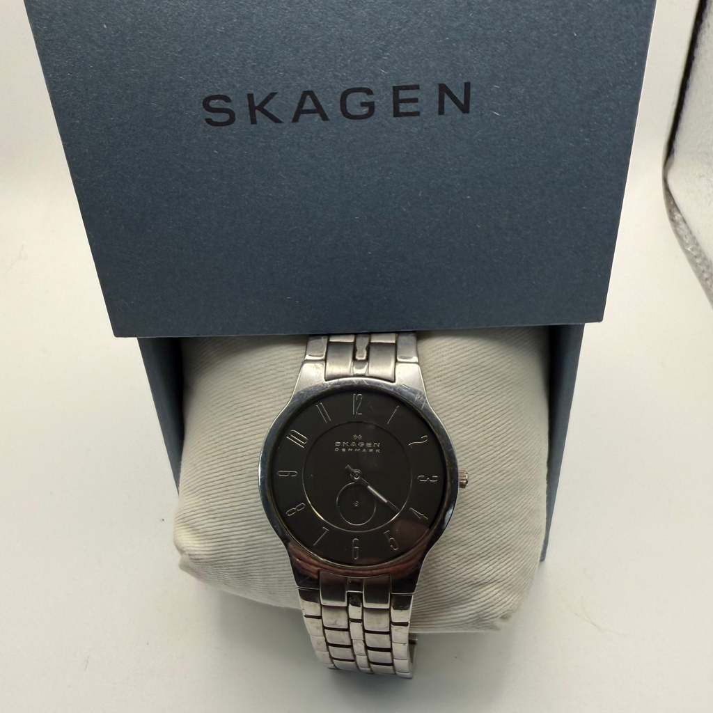 Skagen Denmark Stainless Steel Watch – Black Dial – Bracelet 16cm- £39.99