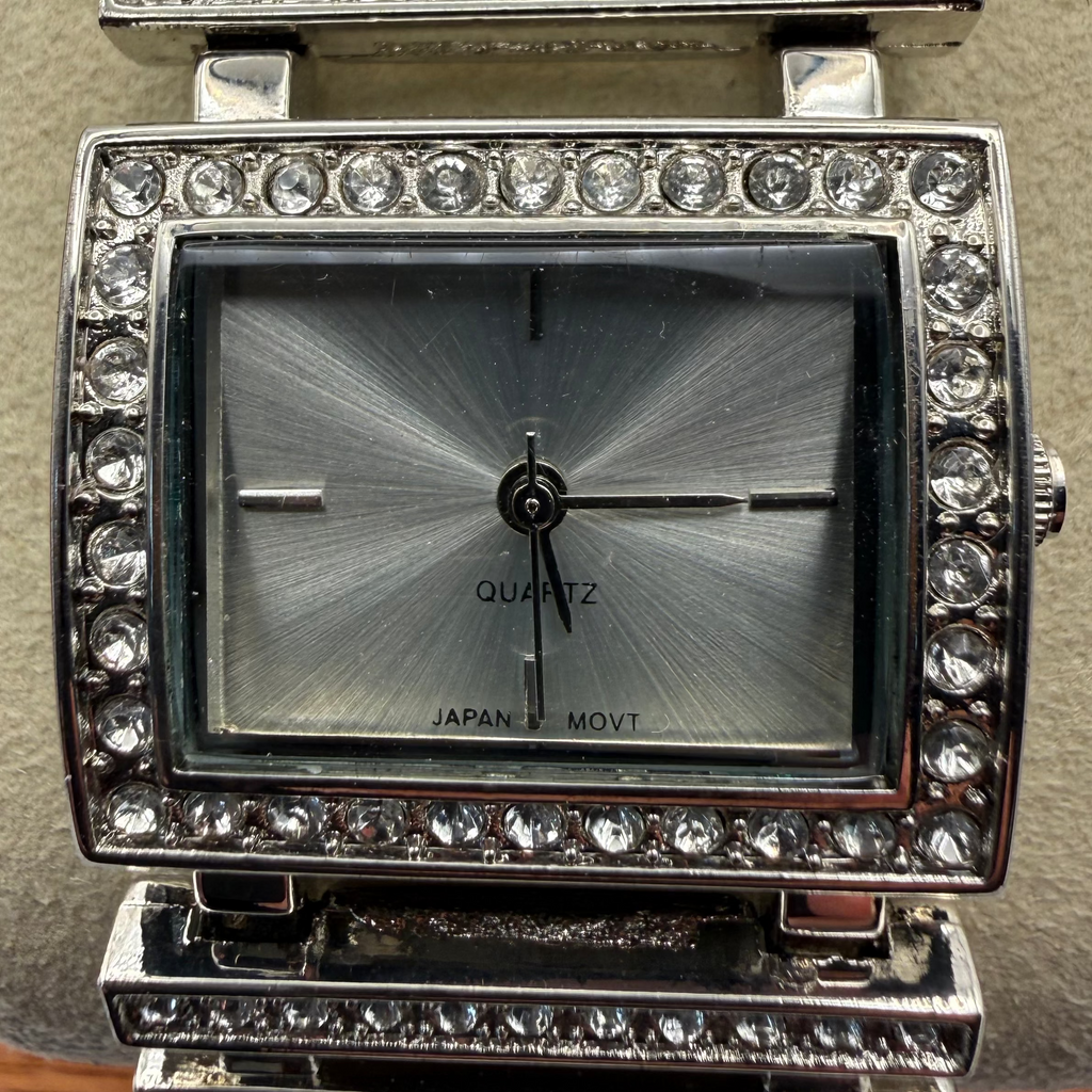 Sargent Fashion ladies watch with a striking silver-tone rectangular case- £7.00