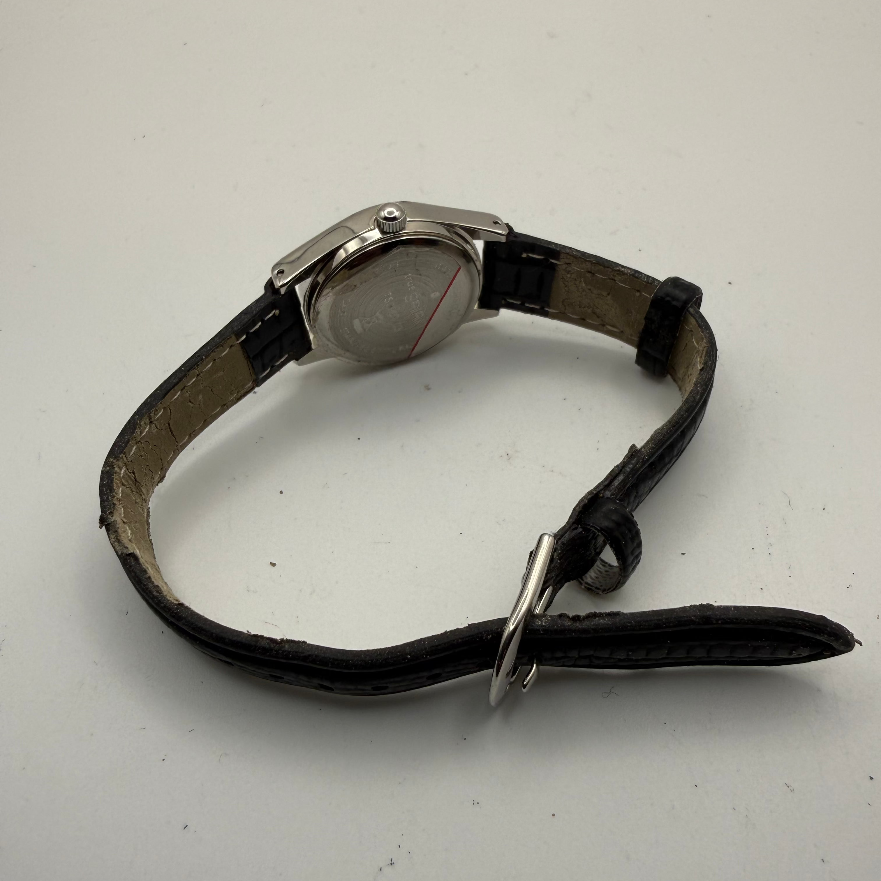 Sargent ladies fashion watch with a clean white dial,- £7.00