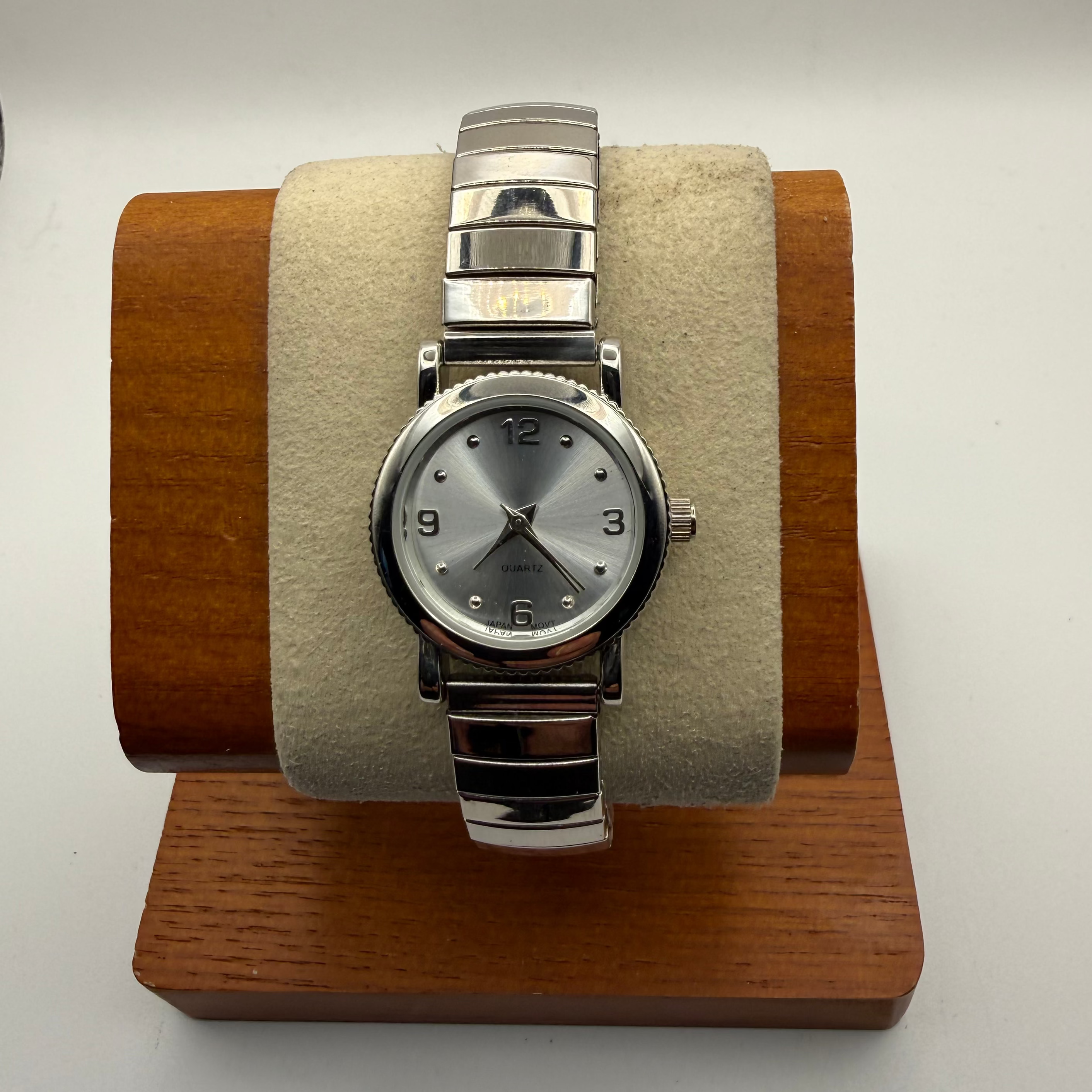 Sargent Ladies Fashion Watch New With New Battery- £7.00