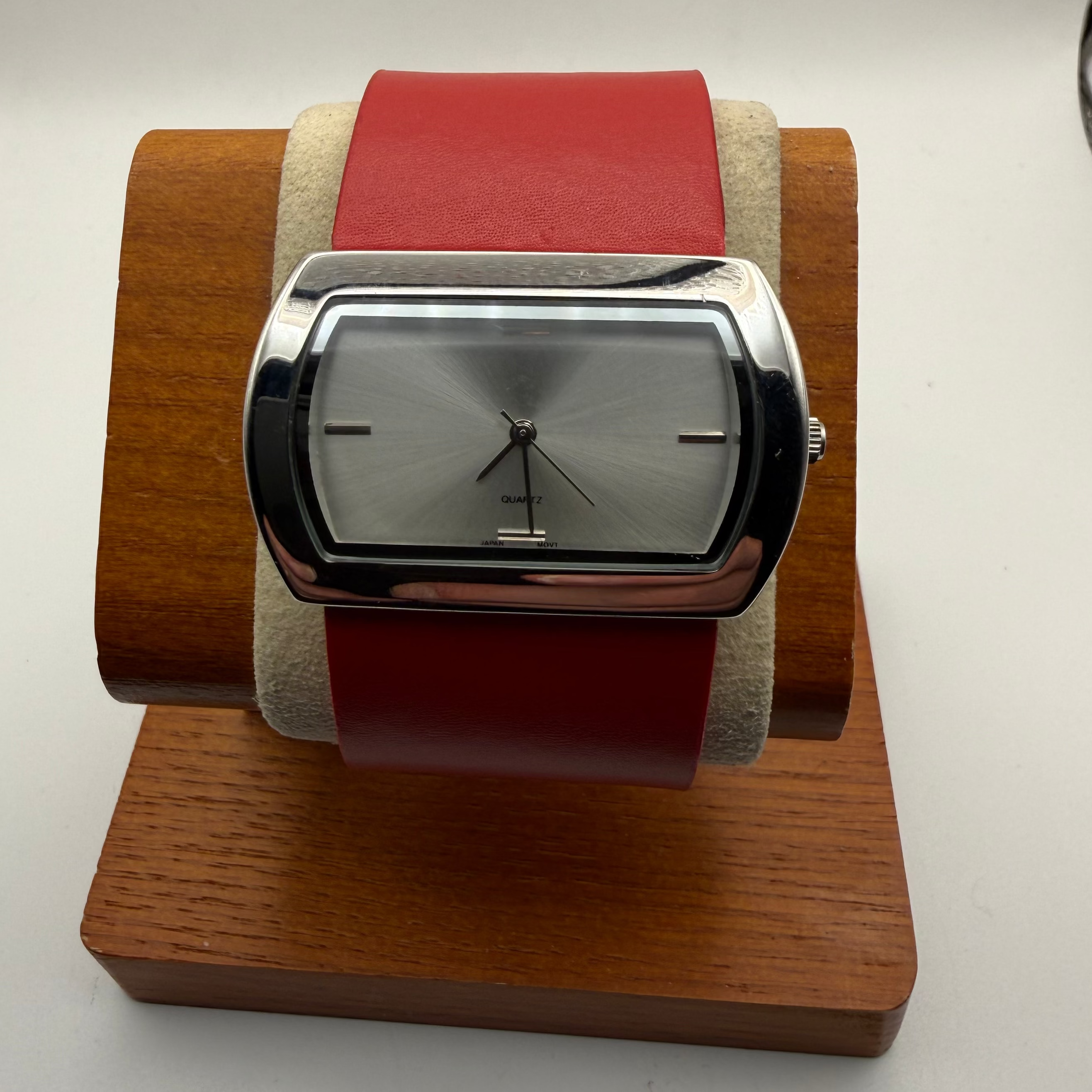 Sargent Ladies Fashion Watch – New (Wide Strap, Silver Dial)- £7.00