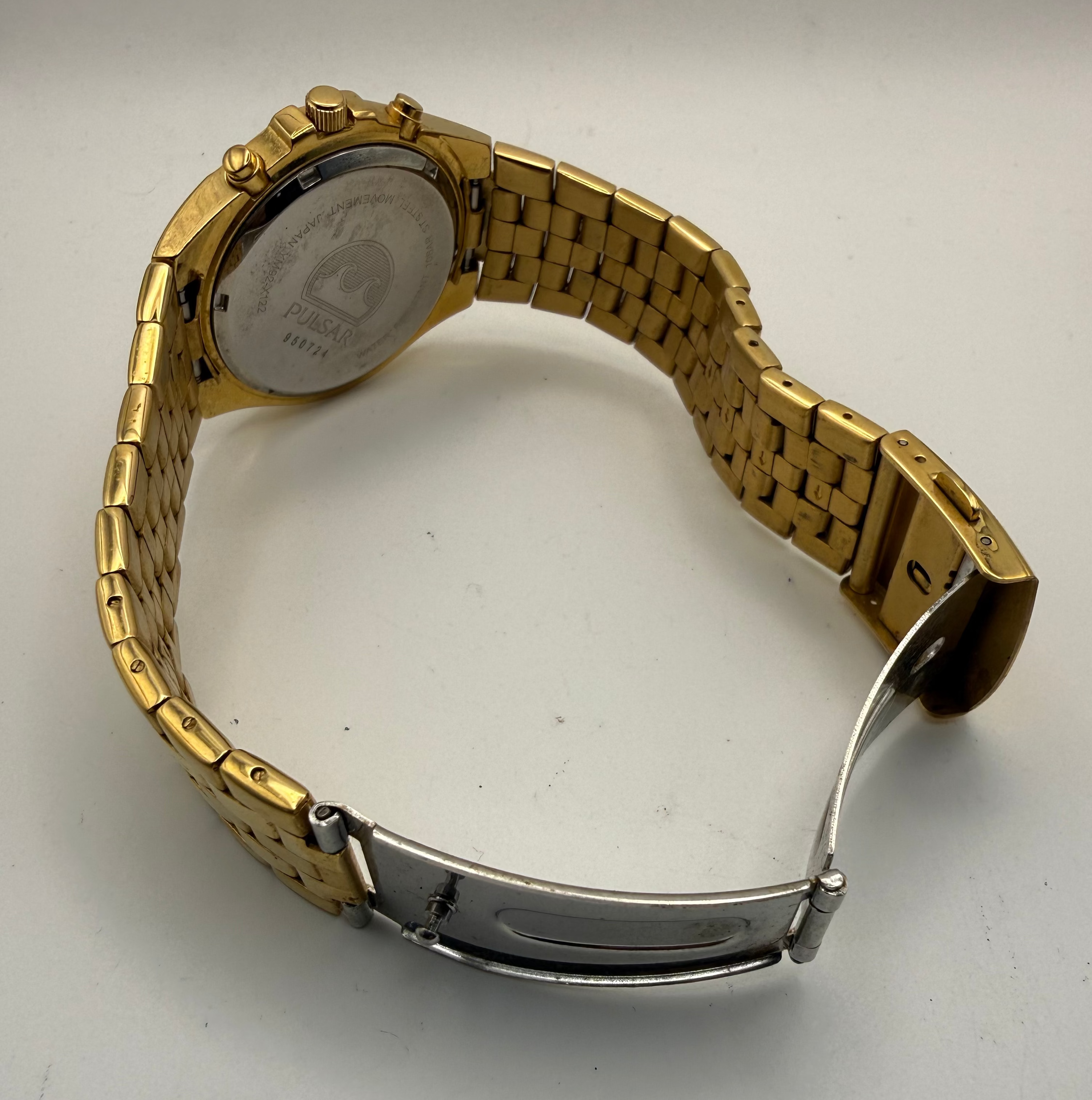 Pulsar YM92-X122 Gold Tone Chronograph Watch 100M- £49.99
