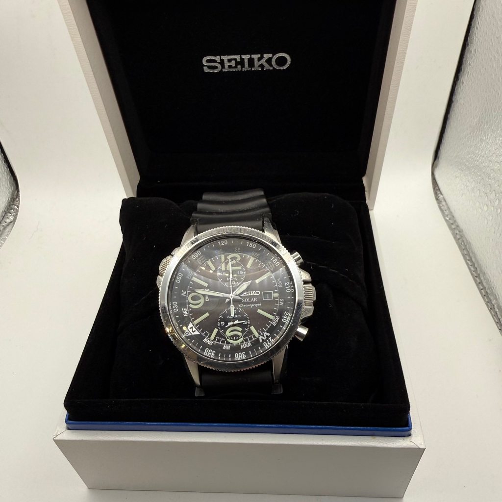 Seiko Solar Chronograph Alarm Compass V172 – Black Dial – Boxed- £229.99