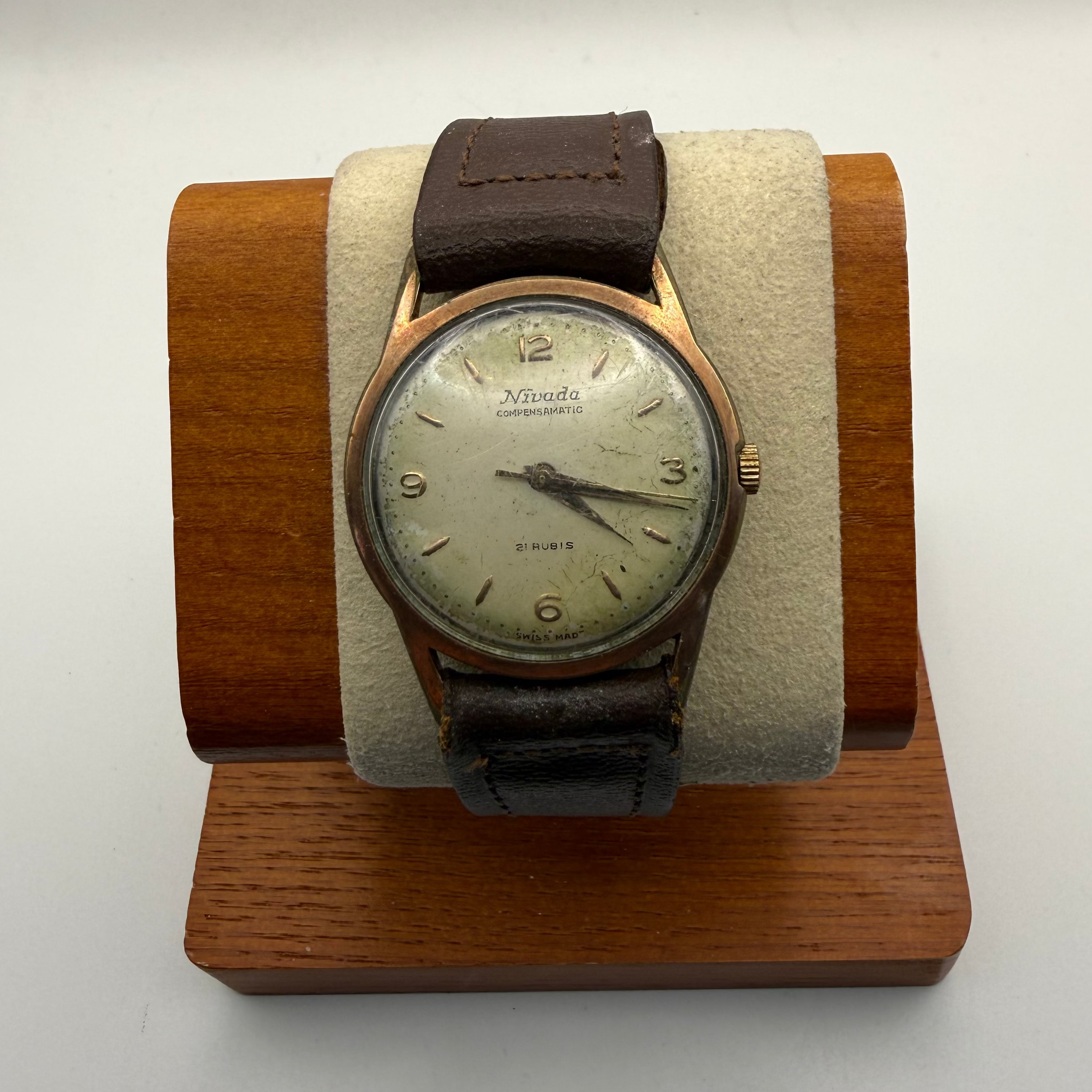 Nivada Compensamatic 21 Rubis Swiss made dress watch- £99.99