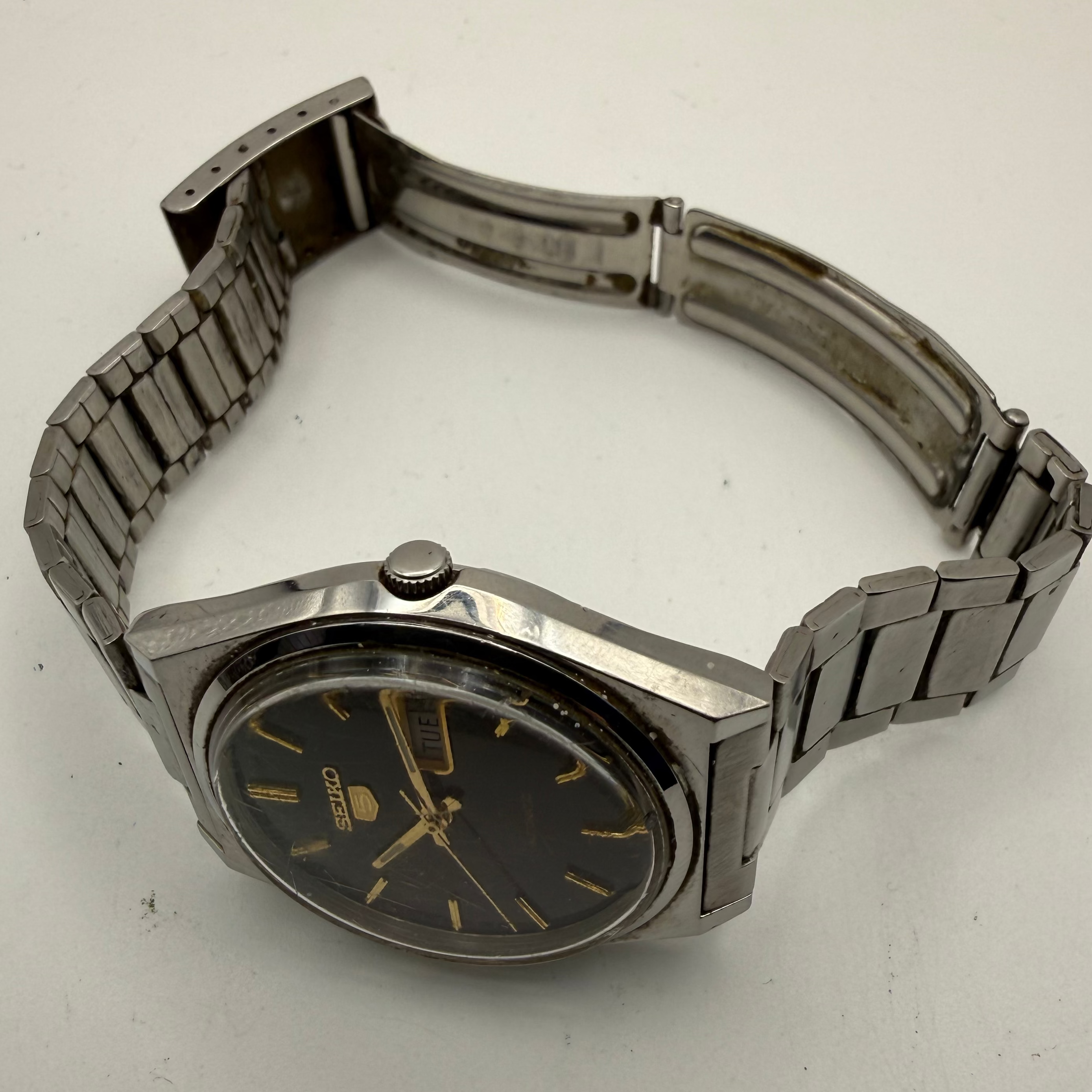 Seiko 5 Automatic Day-Date – Black Dial (August 1976)- £89.99