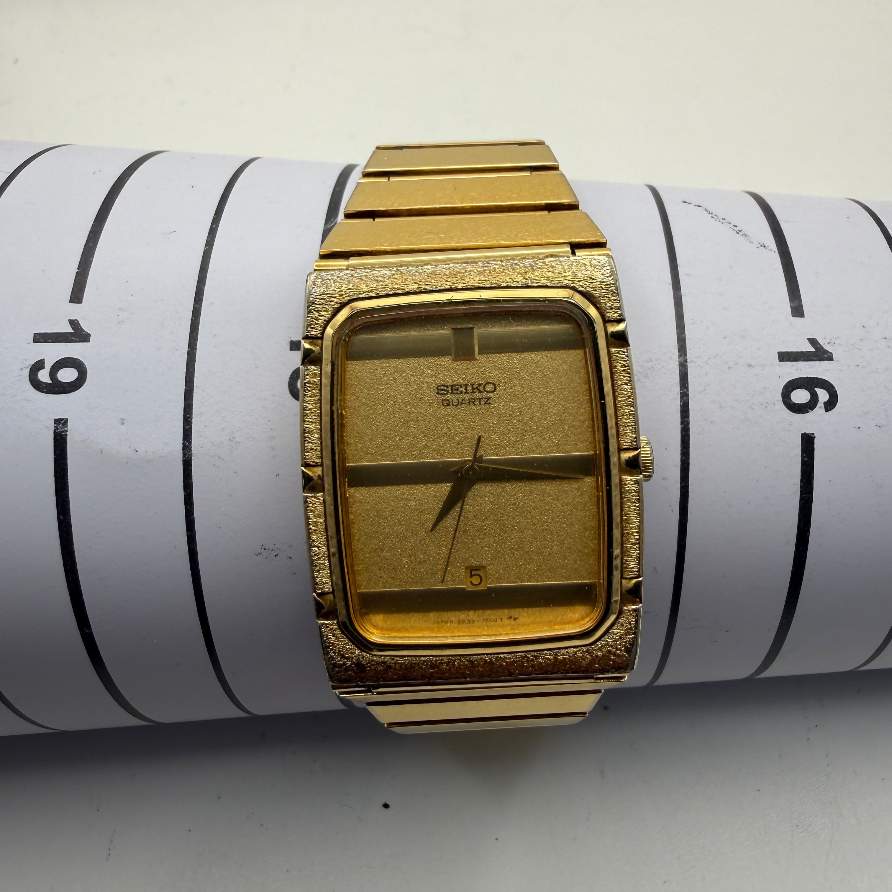 SEIKO QUARTZ TV DIAL GOLD – JULY 1982 (CAL. 2A23-0360)- £89.99