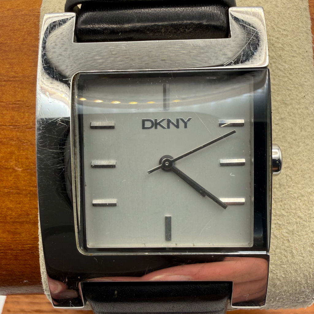 DKNY NY-1128 Square Stainless Steel Watch – Classic Minimalist Design- £49.99