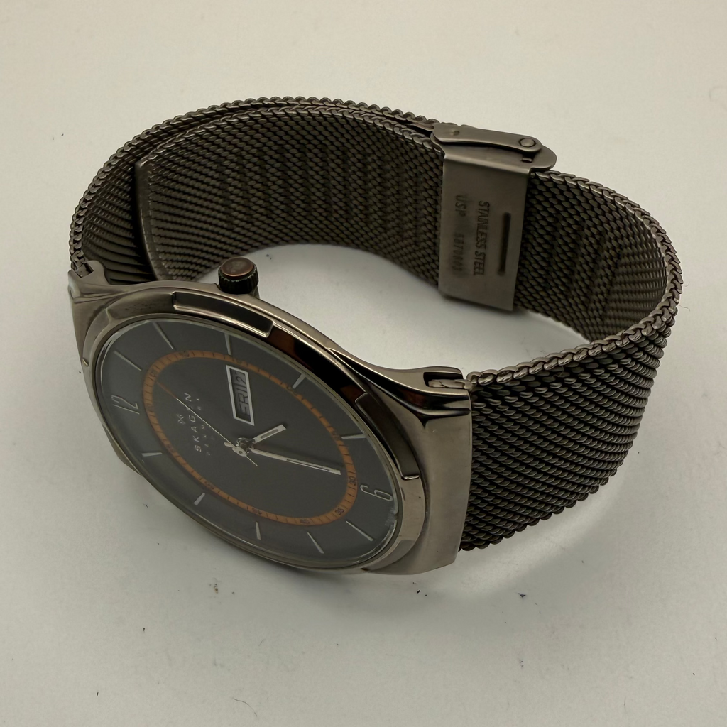Skagen Denmark Titanium SKW6007 Men's Day-Date Watch – Full Set Boxed- £89.95
