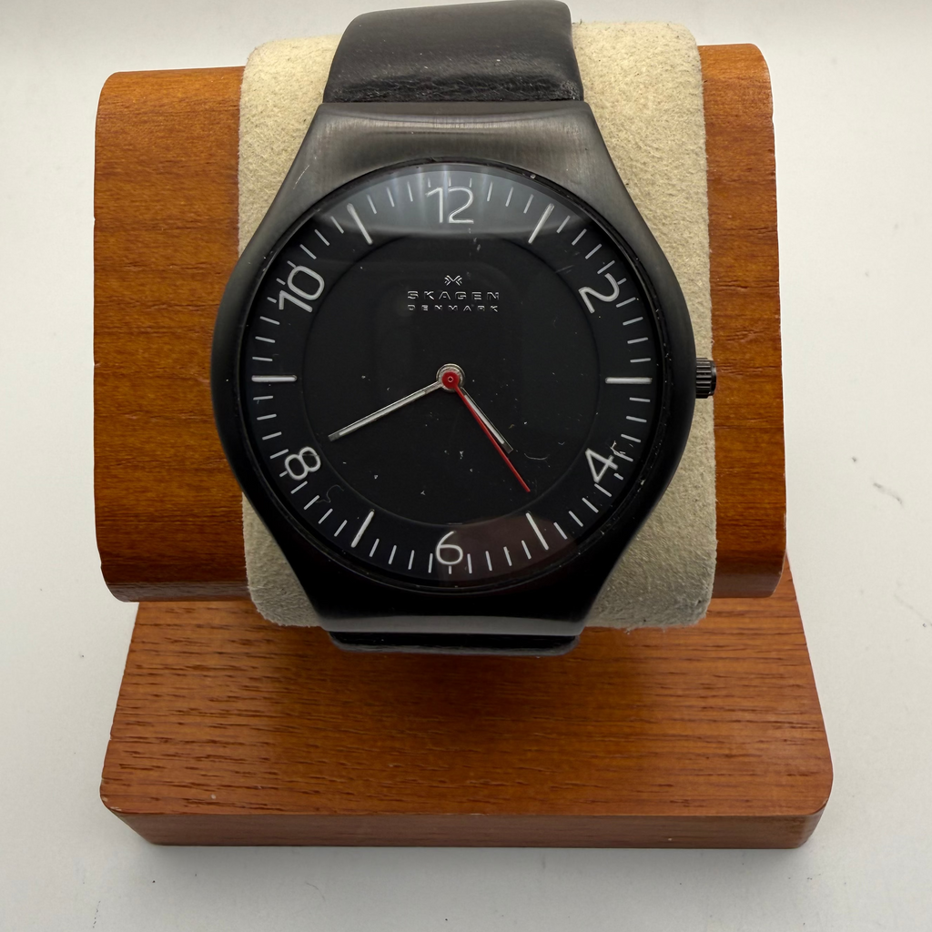 Skagen Denmark SKW6113 Black Minimalist Designer Watch- £49.99
