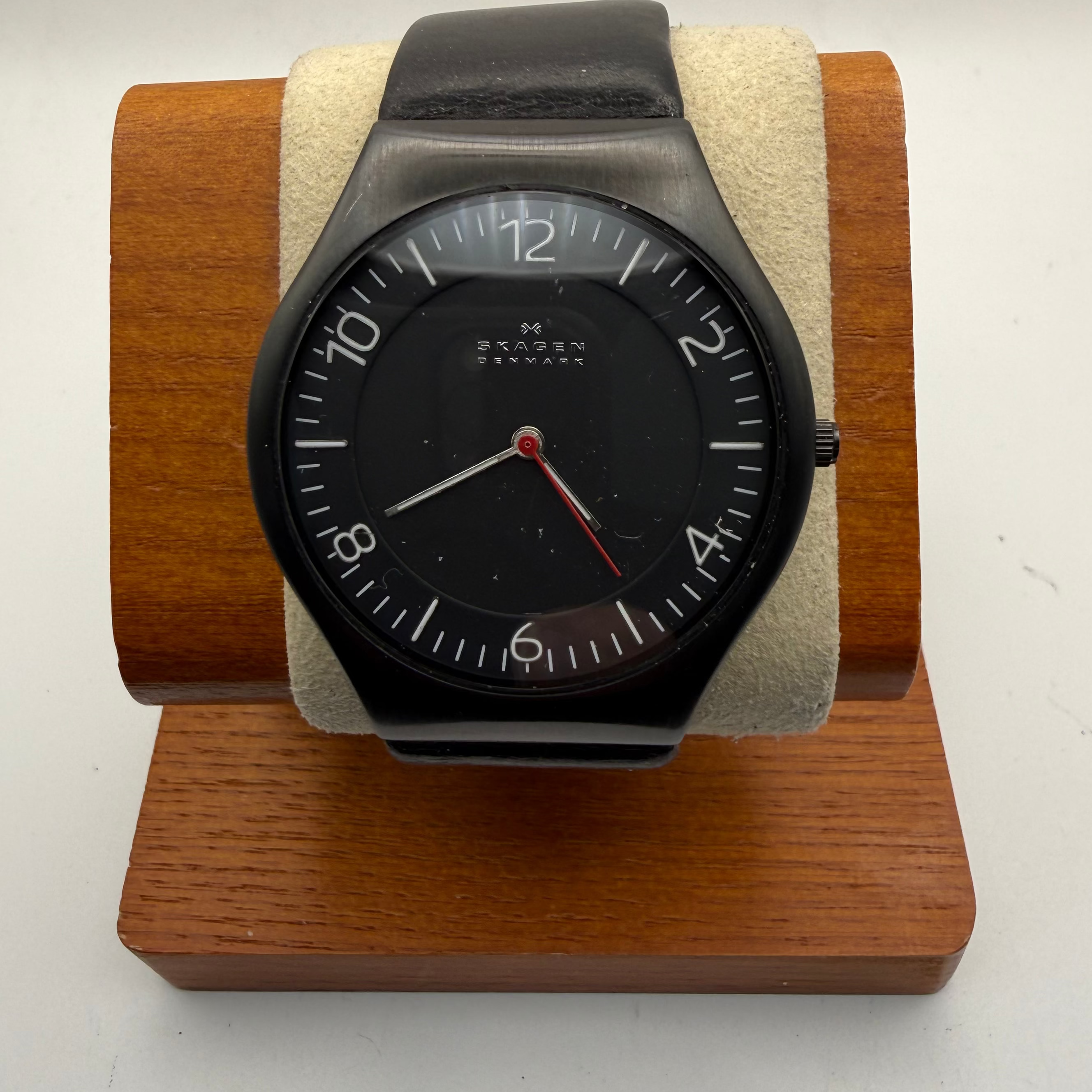 Skagen Denmark SKW6113 Black Minimalist Designer Watch- £49.99