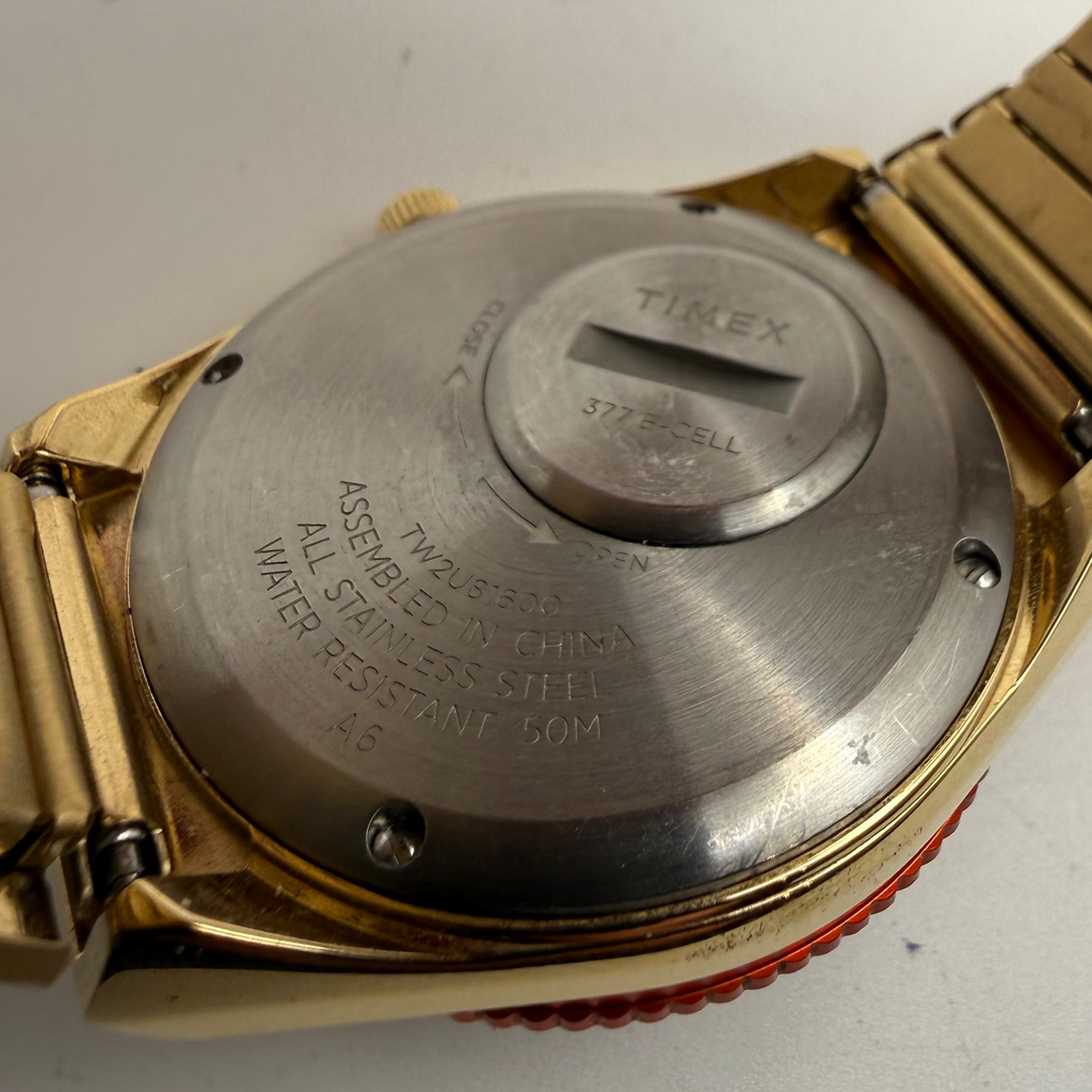 Timex Q Reissue Rainbow Bezel Day-Date Quartz Watch – Excellent Condition- £109.99