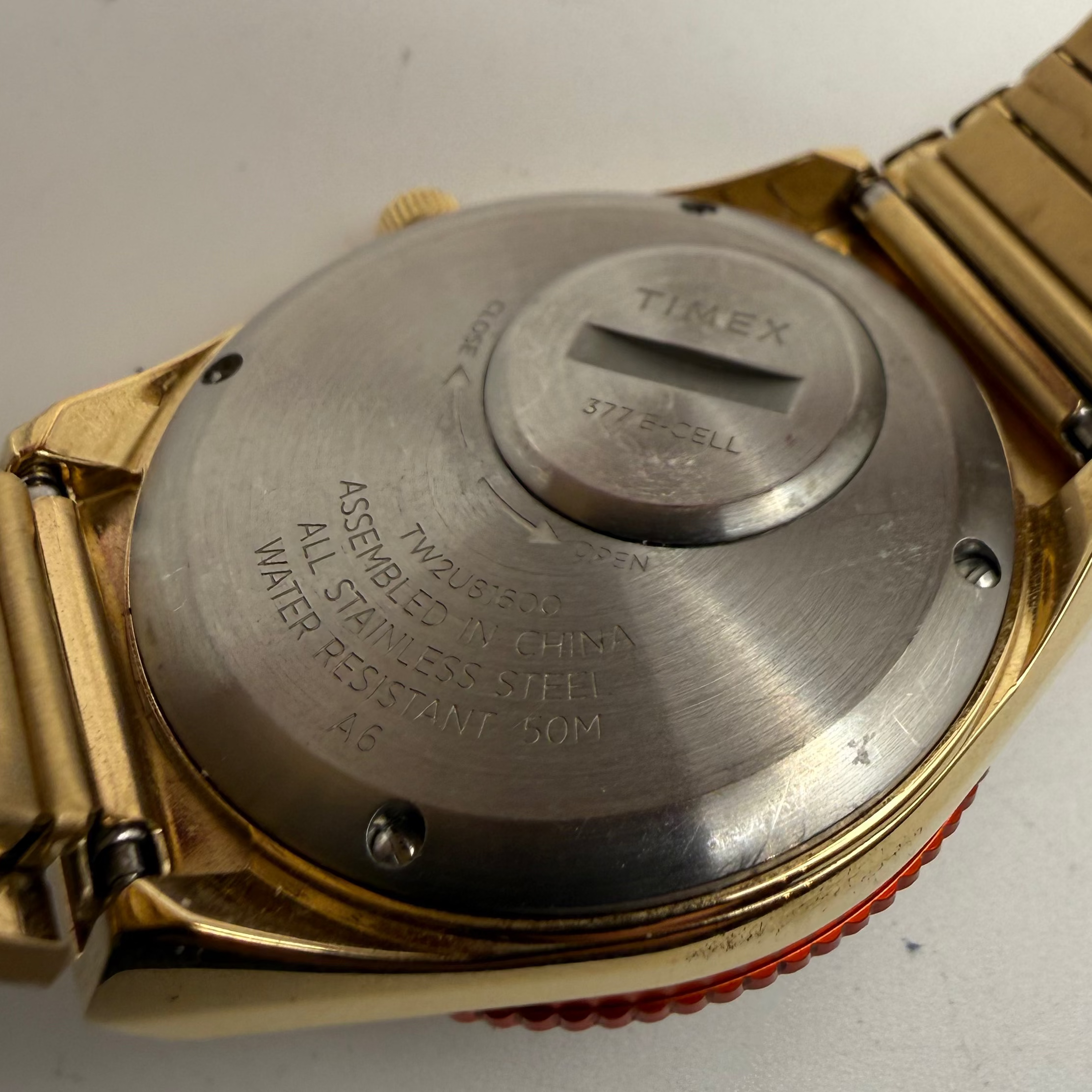 Timex Q Reissue Rainbow Bezel Day-Date Quartz Watch – Excellent Condition- £109.99