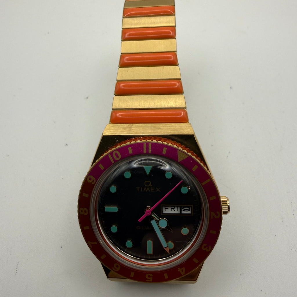 Timex Q Reissue Rainbow Bezel Day-Date Quartz Watch – Excellent Condition- £109.99