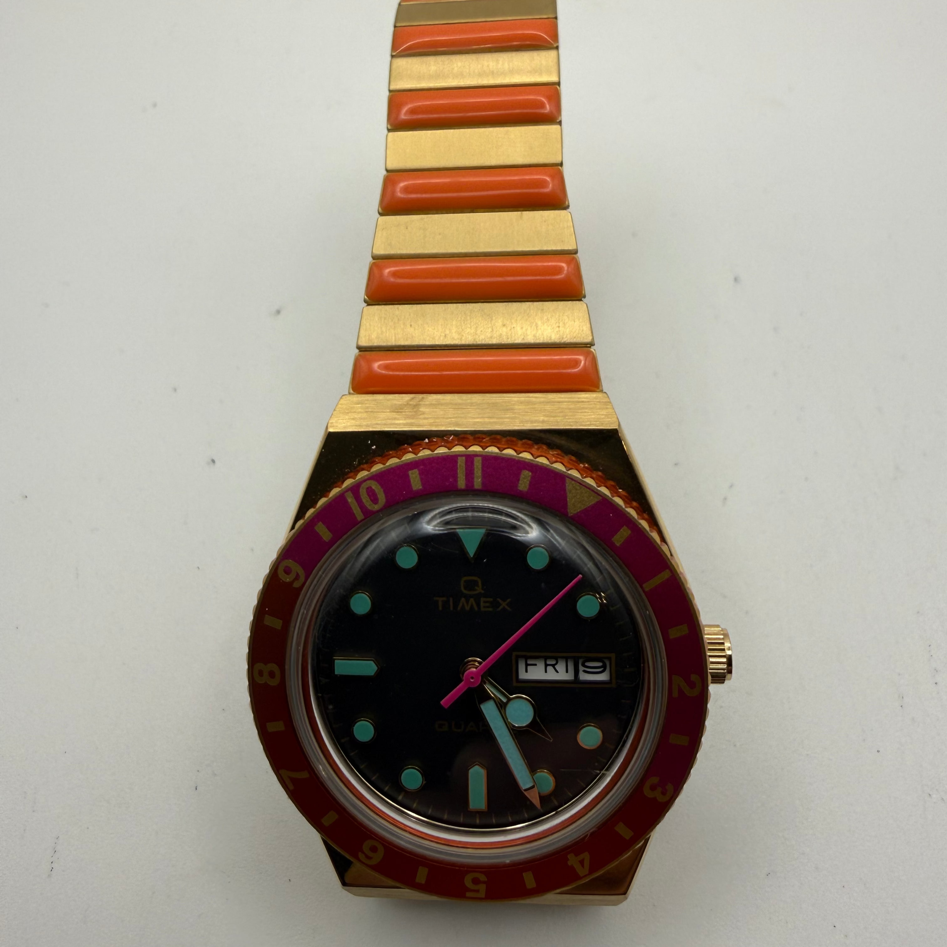 Timex Q Reissue Rainbow Bezel Day-Date Quartz Watch – Excellent Condition- £109.99