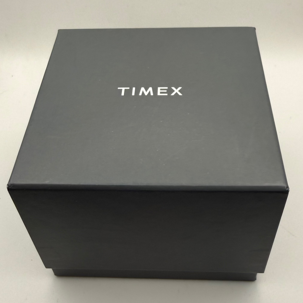Timex Q Reissue Rainbow Bezel Day-Date Quartz Watch – Excellent Condition- £109.99