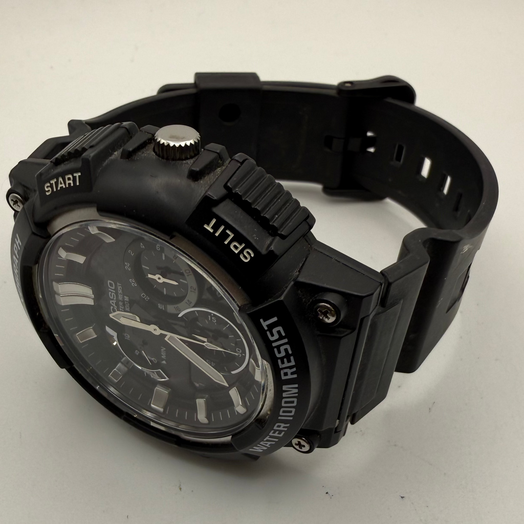 Casio MCW-200H Chronograph Men’s Watch Black Dial Resin Strap – Boxed- £39.99