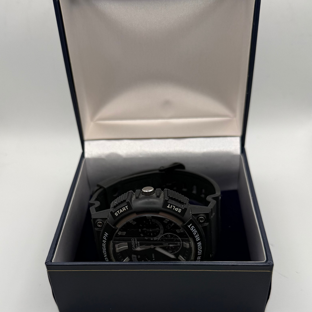 Casio MCW-200H Chronograph Men’s Watch Black Dial Resin Strap – Boxed- £39.99