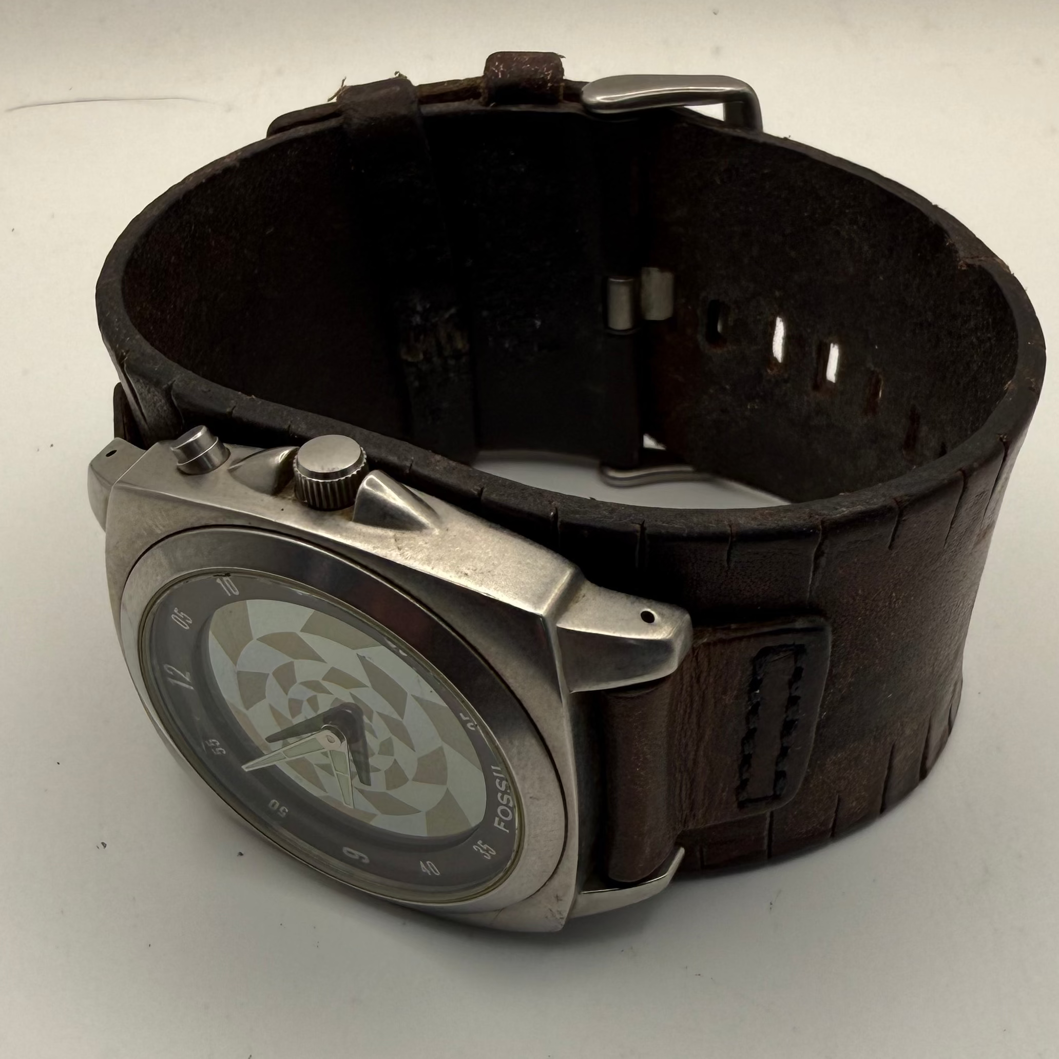 Fossil Wide Cuff Leather Strap Watch – Quartz – Statement Dial- £29.99