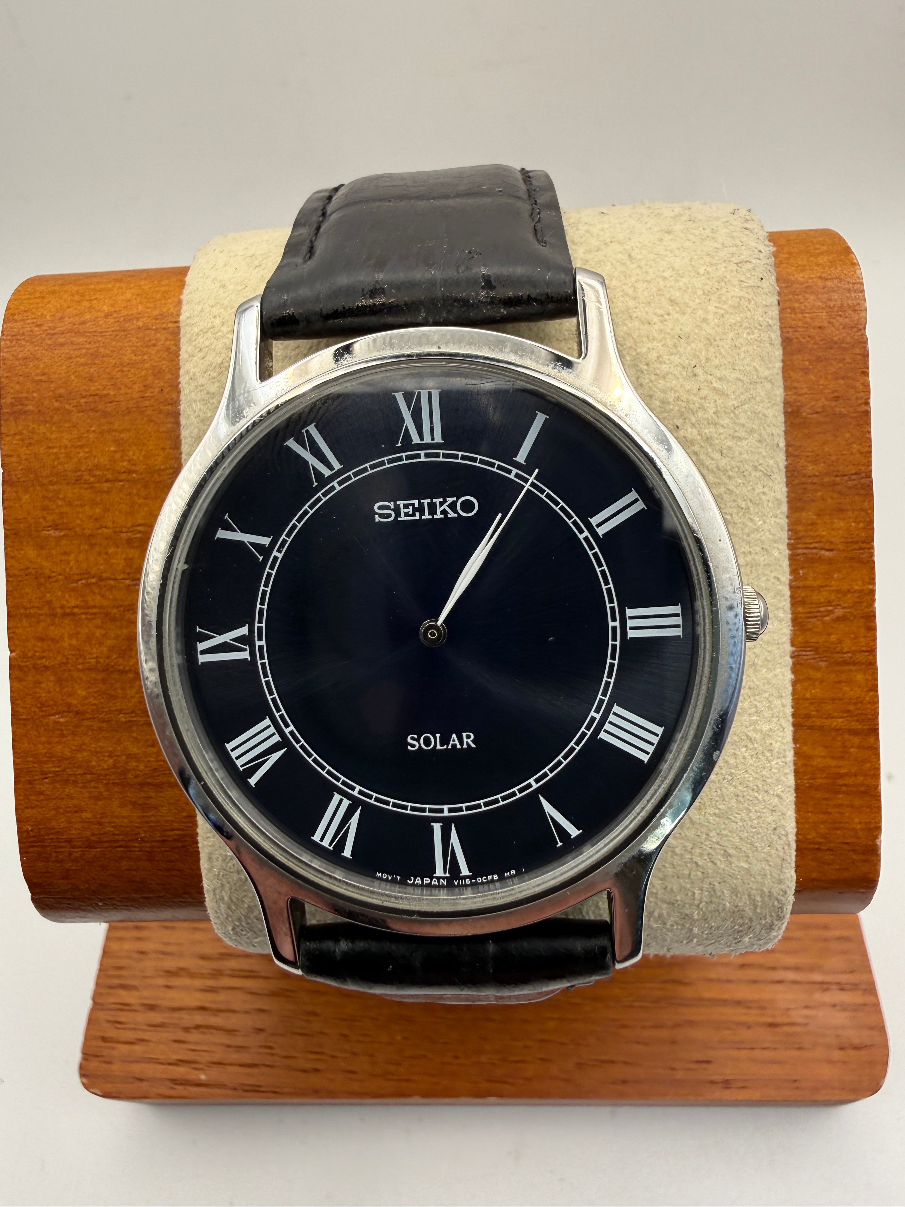 Seiko Solar V115-0BE0 Blue Dial Roman Numeral Dress Watch c. January 2019- £79.99