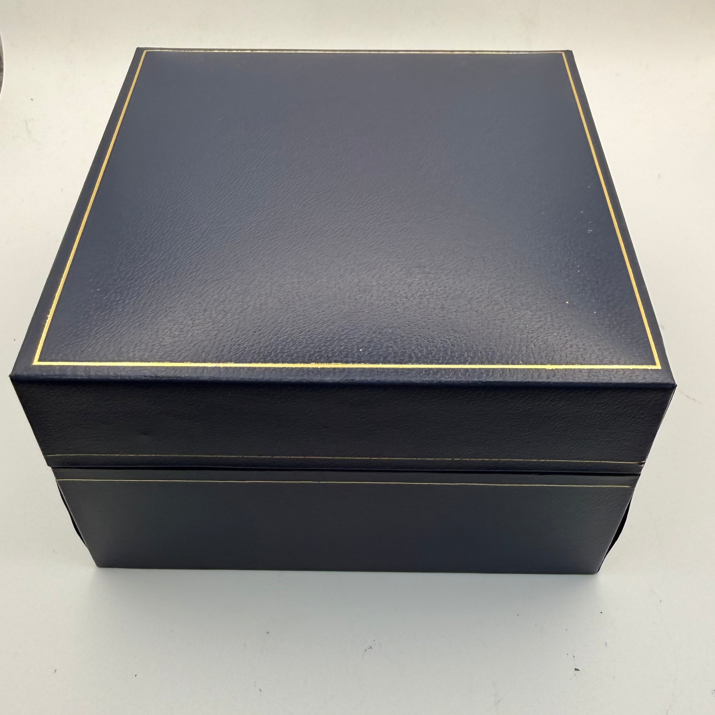 Seiko Solar V115-0BE0 Blue Dial Roman Numeral Dress Watch c. January 2019- £79.99