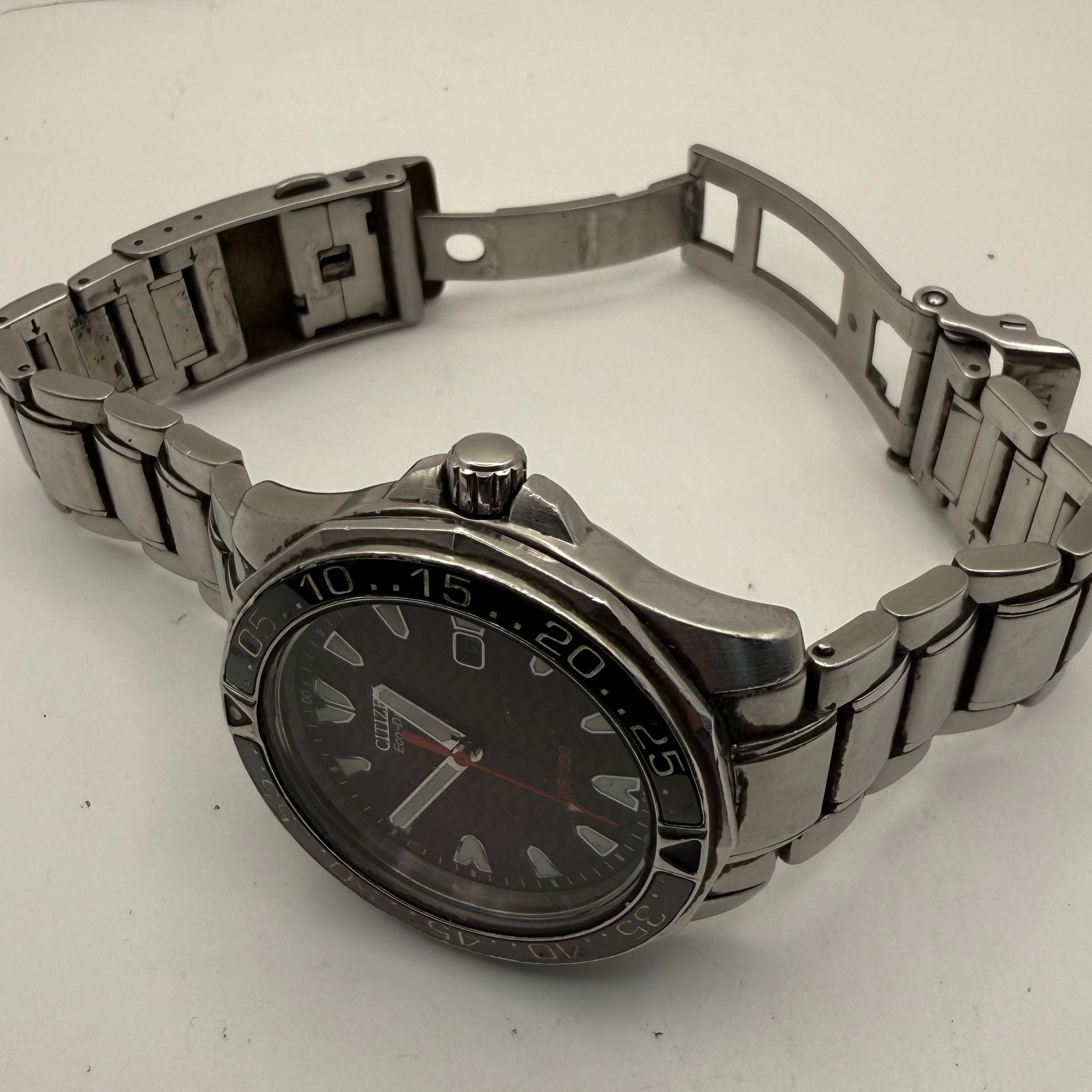 Citizen Eco-Drive WR300 Diver Style Watch – Black Wave Dial – 44.5mm- £94.99