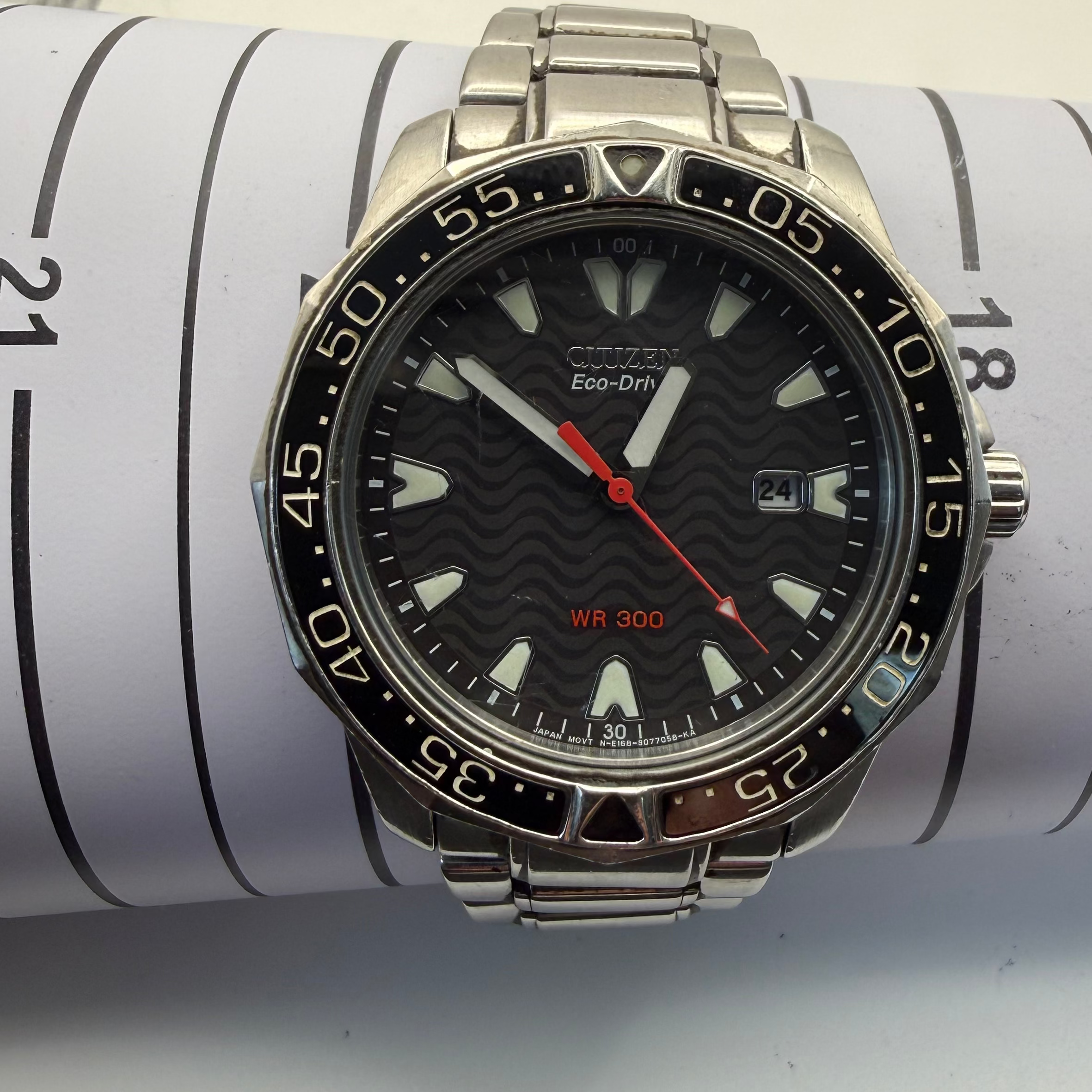 Citizen Eco-Drive WR300 Diver Style Watch – Black Wave Dial – 44.5mm- £94.99