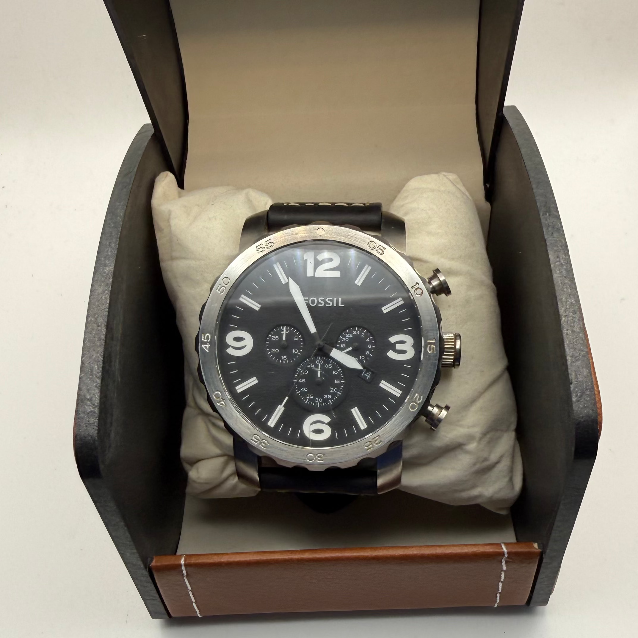 Fossil Oversized Chronograph 50mm Black Dial Men's Watch JR-1353- £69.99