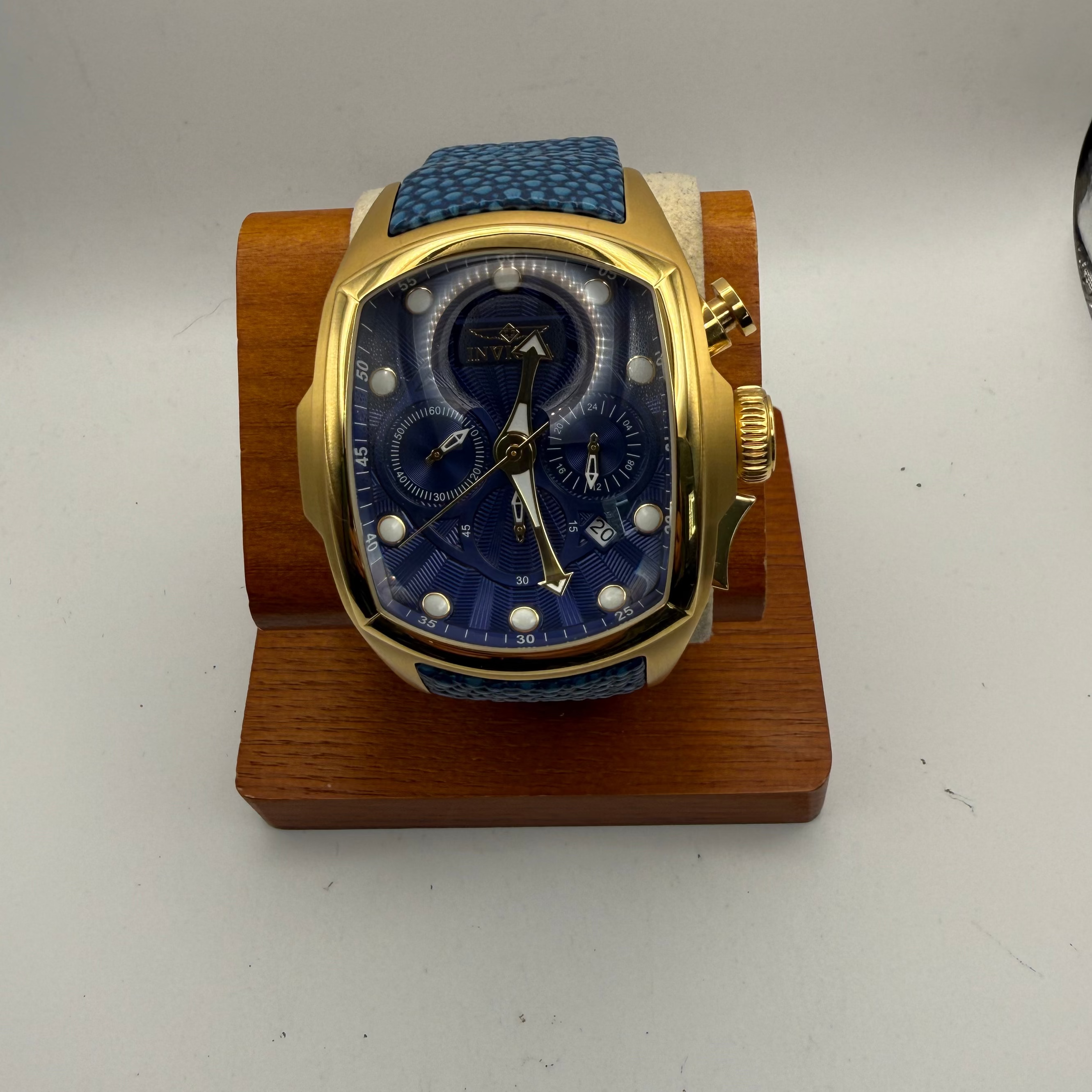Invicta Lupah Chronograph 24035 Blue Dial Gold Tone 46.5mm Full Set- £109.99