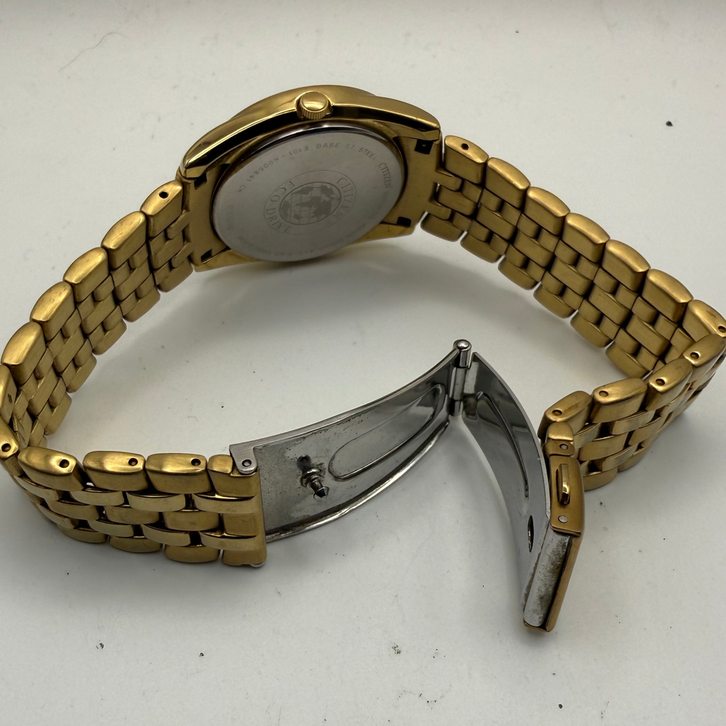Citizen Eco-Drive Day Date E100 Gold Tone Bracelet Watch White Dial Boxed- £80.00