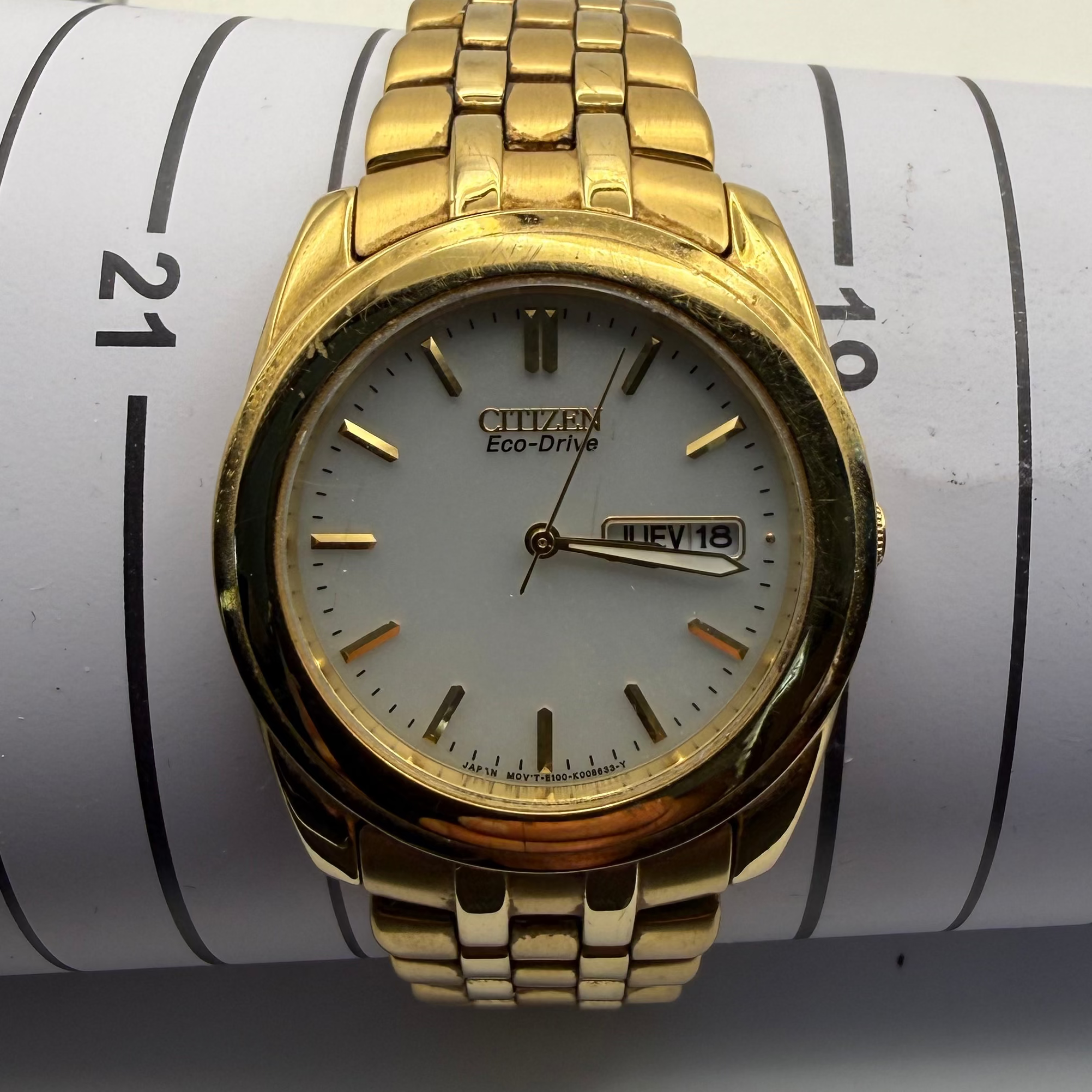 Citizen Eco-Drive Day Date E100 Gold Tone Bracelet Watch White Dial Boxed- £80.00