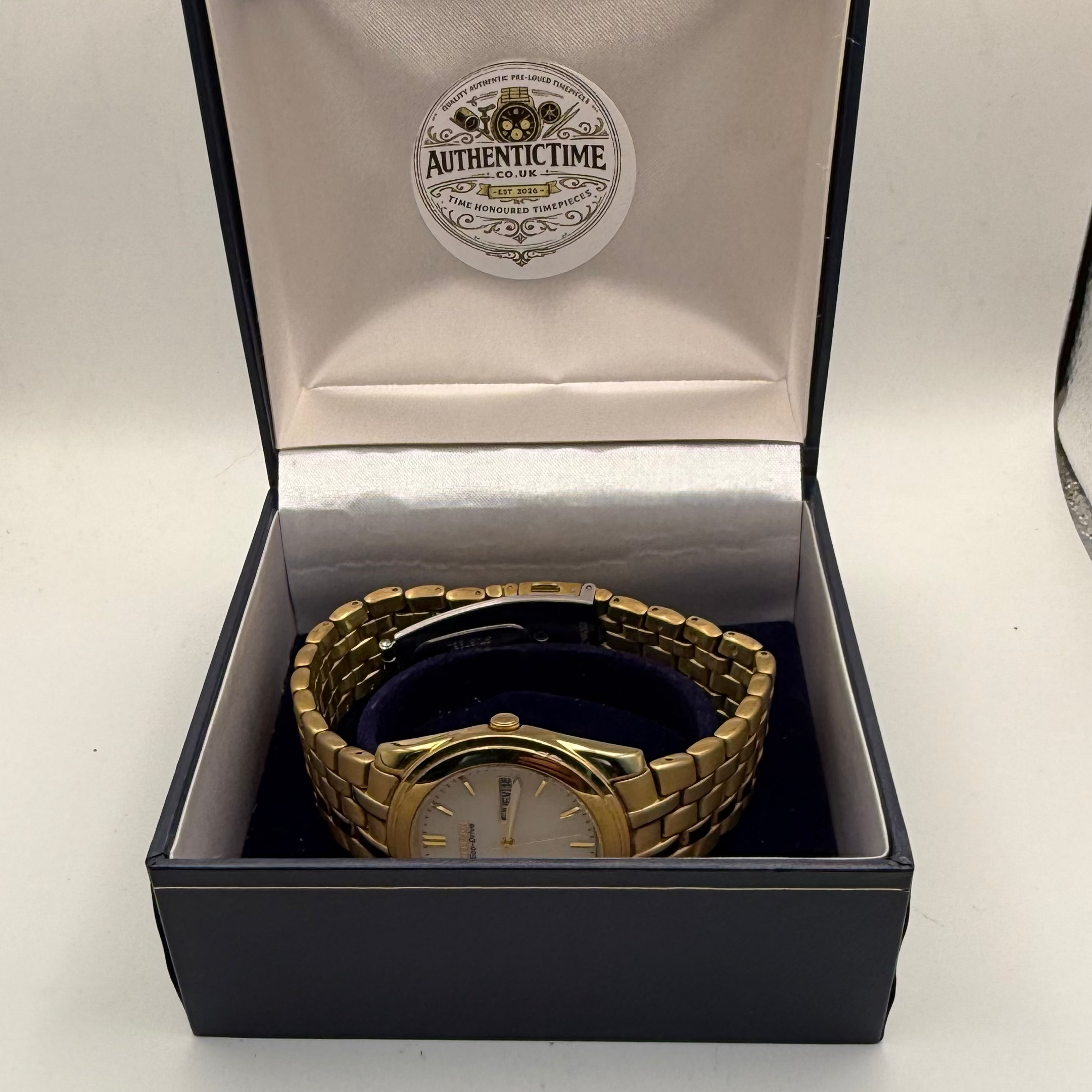 Citizen Eco-Drive Day Date E100 Gold Tone Bracelet Watch White Dial Boxed- £80.00