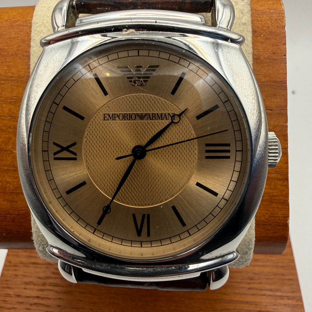 Emporio Armani AR-0747 Men’s Dress Watch Champagne Dial Brown Leather Strap Full Set- £45.00