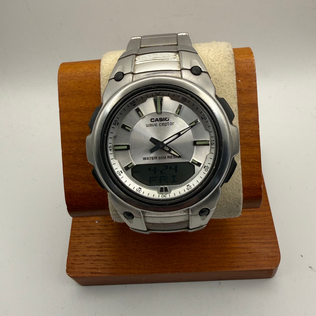 Casio Wave Ceptor World Time Illuminator Stainless Steel Watch – Dual Display – £40.00