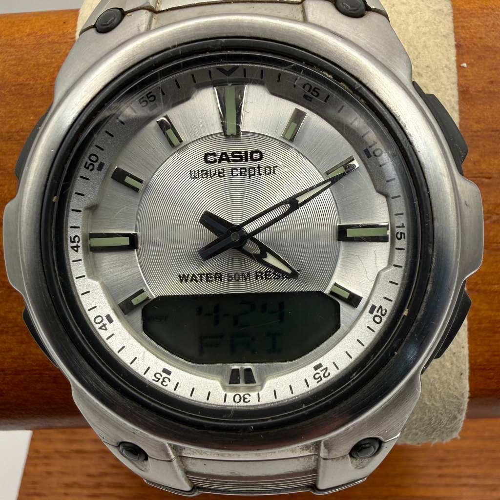 Casio Wave Ceptor World Time Illuminator Stainless Steel Watch – Dual Display – £40.00