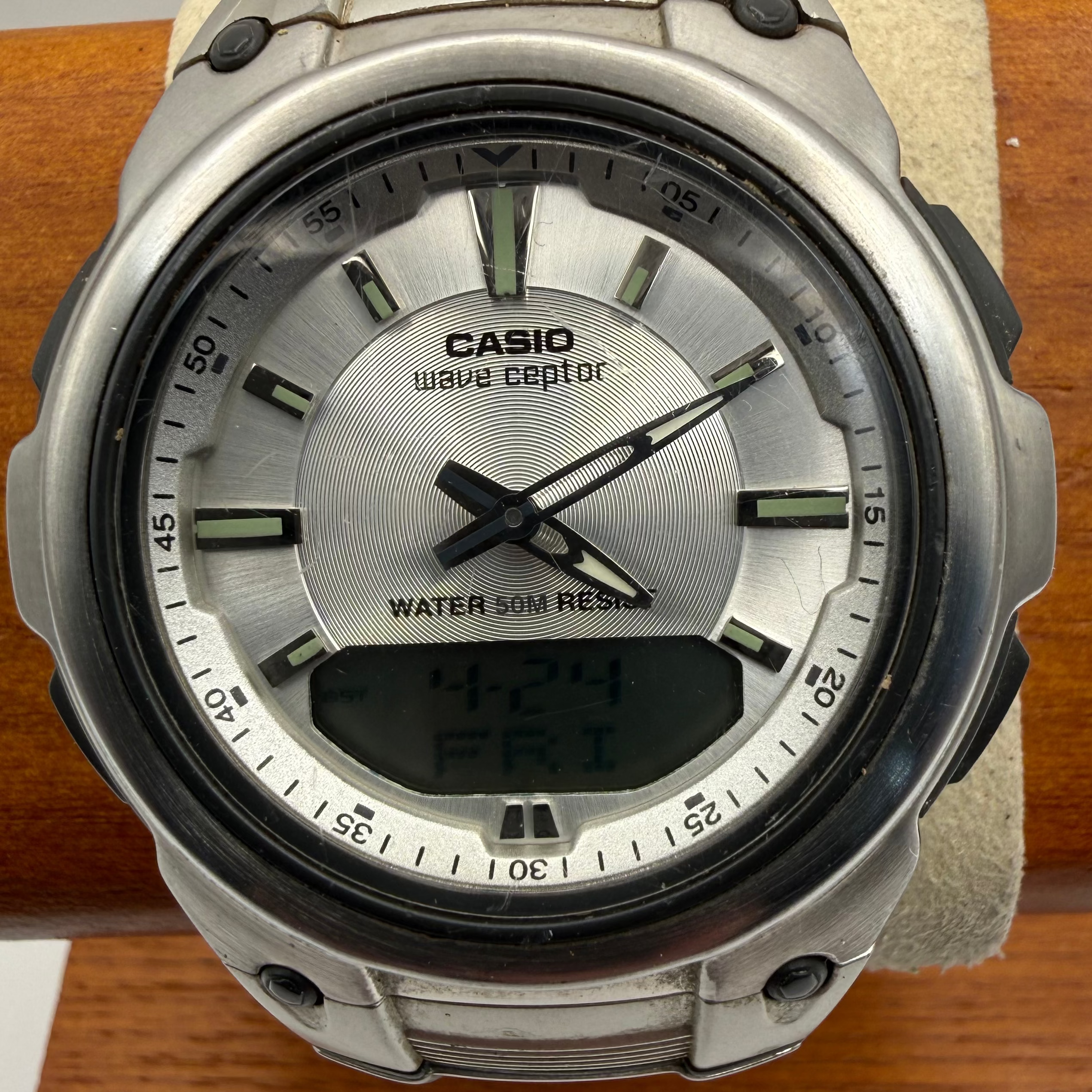 Casio Wave Ceptor World Time Illuminator Stainless Steel Watch – Dual Display – £40.00