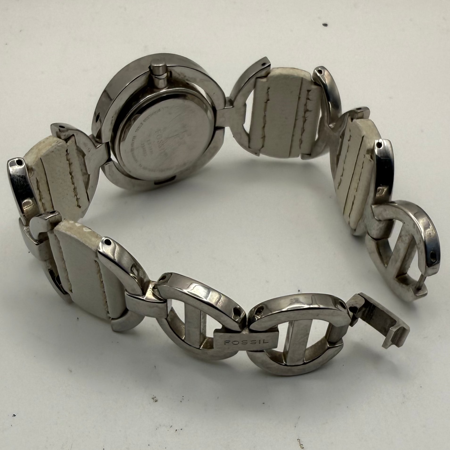 Fossil Ladies Bracelet Watch ES1977 White Dial – Pre Loved Elegant Dress Watch- £30.00