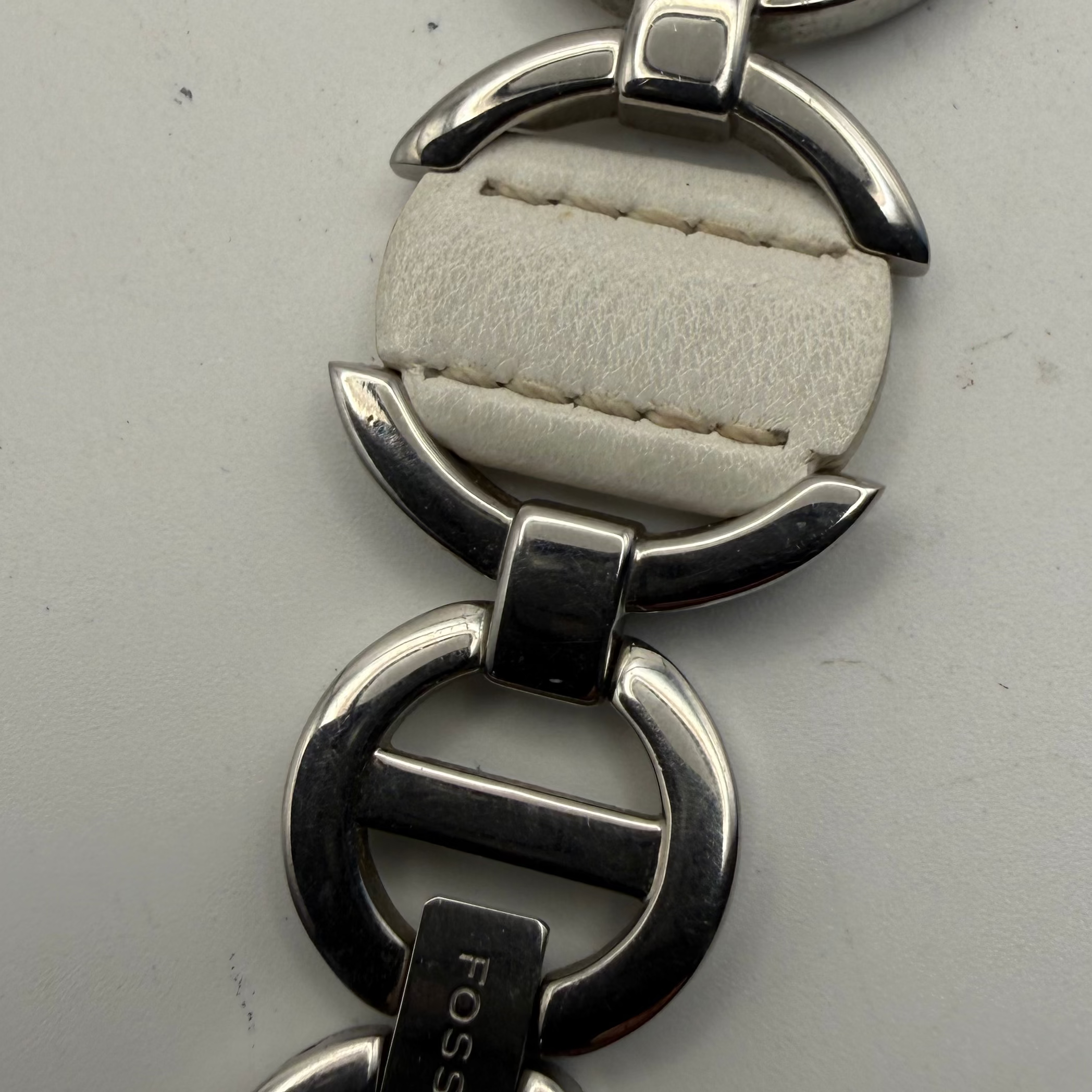 Fossil Ladies Bracelet Watch ES1977 White Dial – Pre Loved Elegant Dress Watch- £30.00