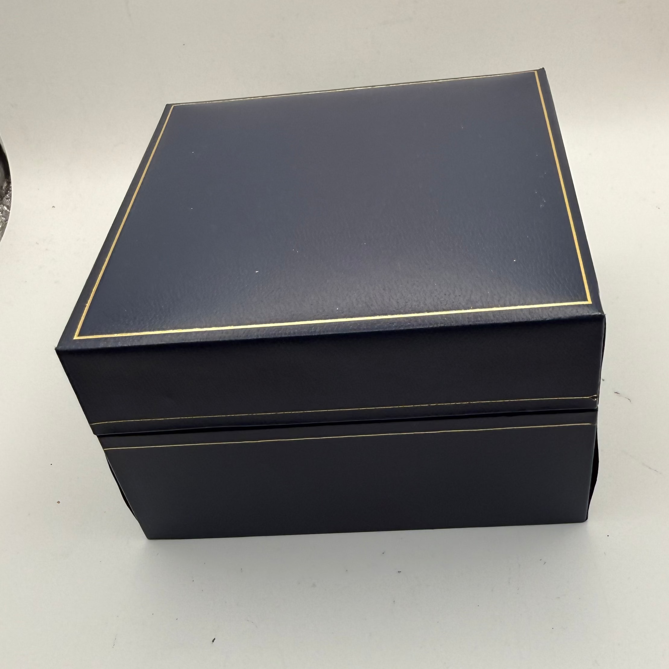 Pulsar Men’s Stainless Steel Watch – Black Dial | 41.5mm | 17cm Bracelet | Presentation Box- £45.00