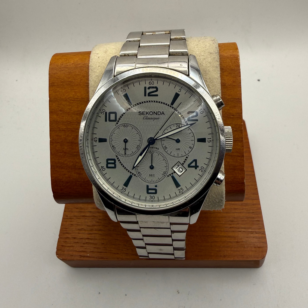 Sekonda Classique Chronograph Style Men’s Watch – Silver Dial – 21cm Bracelet- £35.00