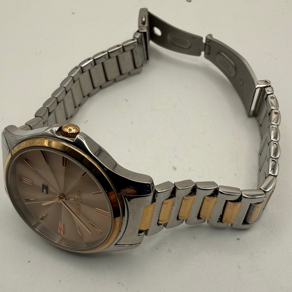 Tommy Hilfiger Ladies Two Tone Bracelet Watch – Champagne Textured Dial – Pre-Loved- £30.00