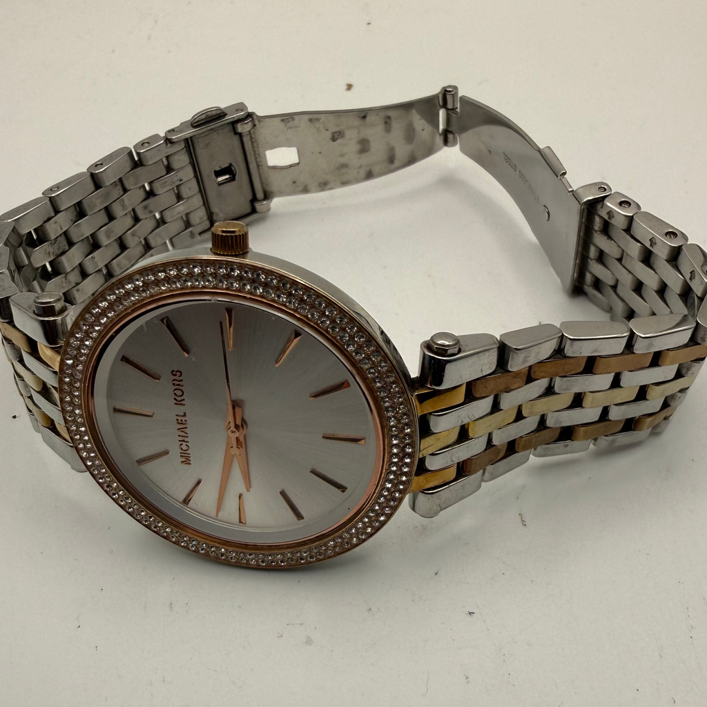 Michael Kors MK3203 Ladies Two-Tone Crystal Bezel Watch – Pre-Loved- £40.00