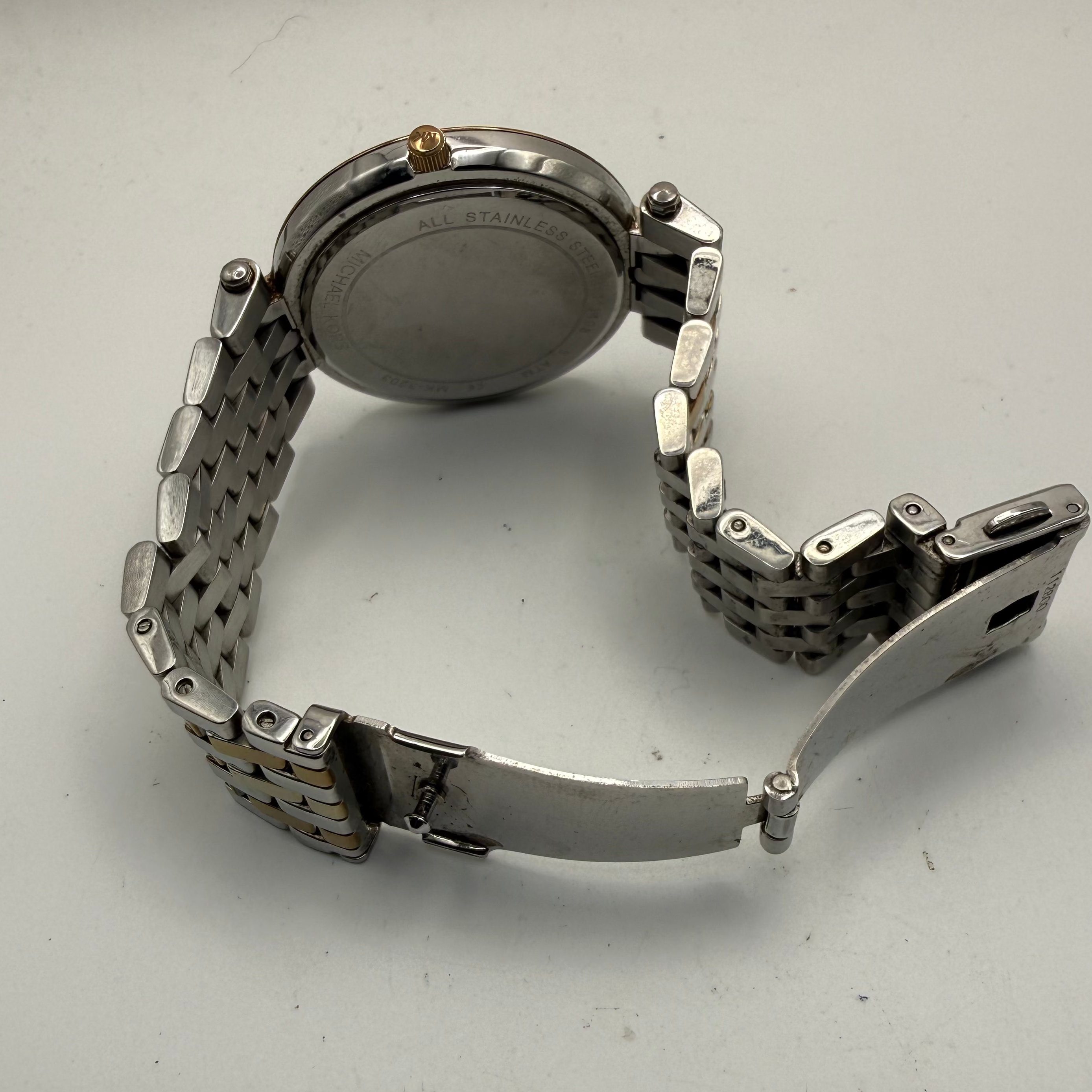 Michael Kors MK3203 Ladies Two-Tone Crystal Bezel Watch – Pre-Loved- £40.00