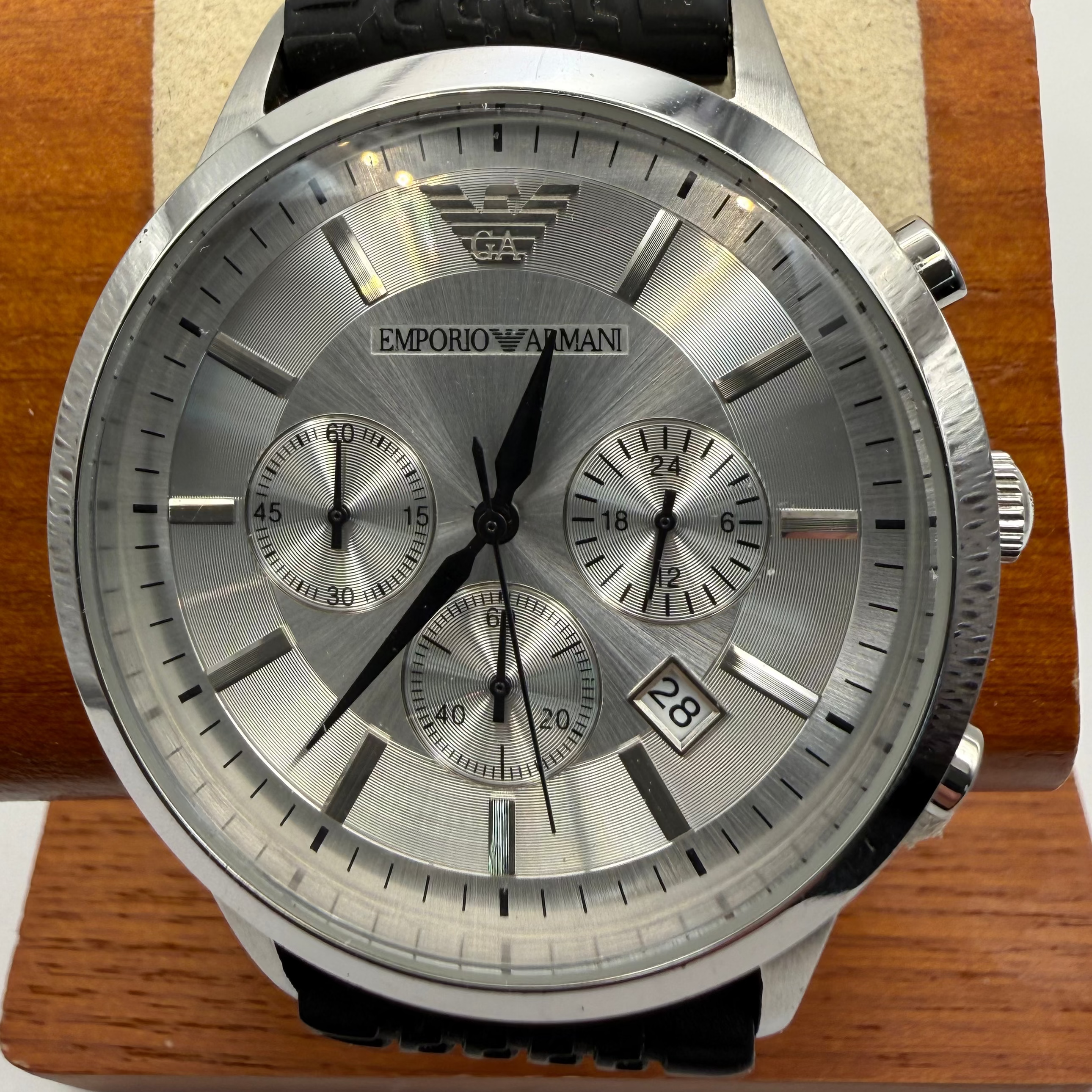 Emporio Armani AR-2432 Men’s Silver Chronograph Watch – Black Strap- £45.00