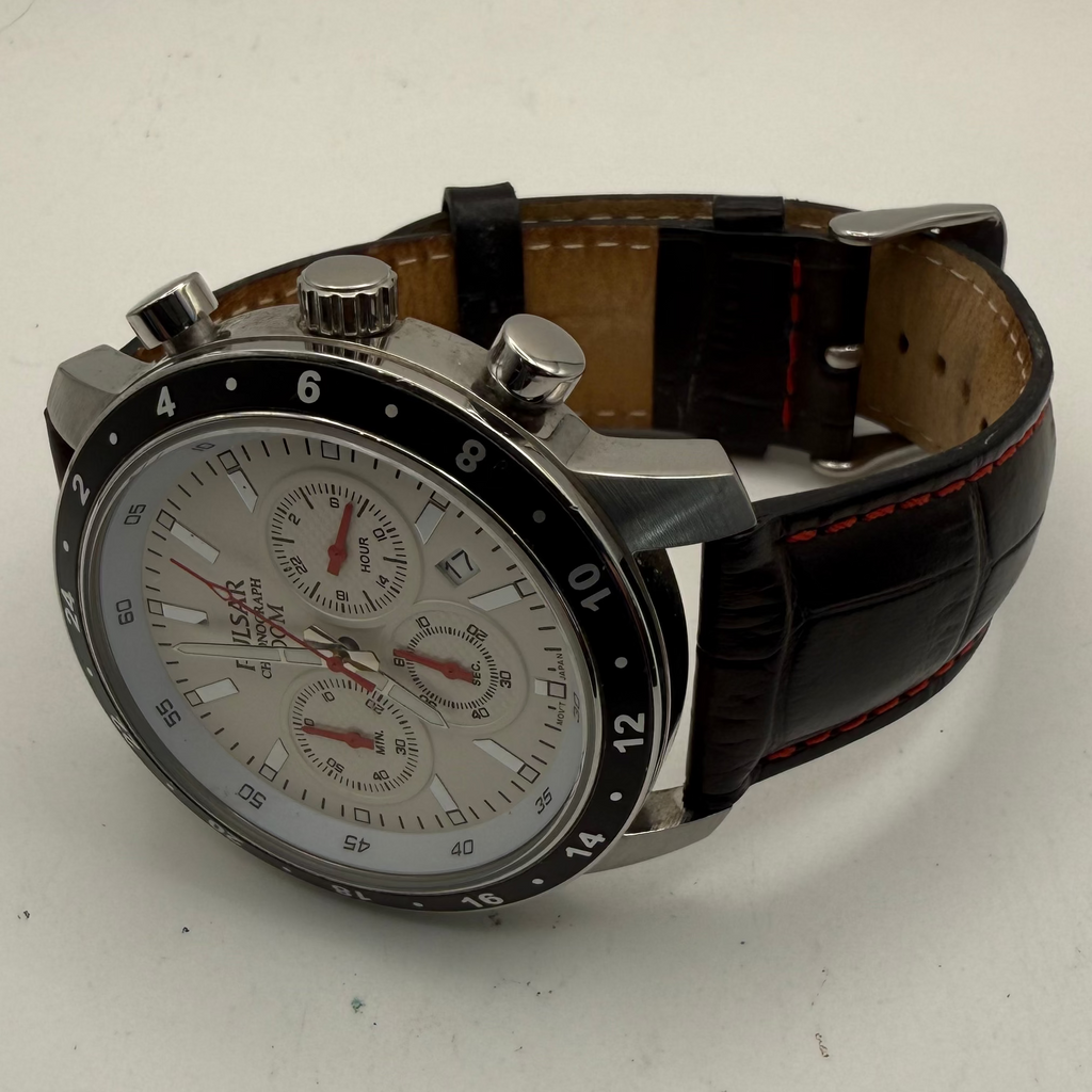 Pulsar VD53-X055 Chronograph 100M Men’s Watch – White Dial- £60.00