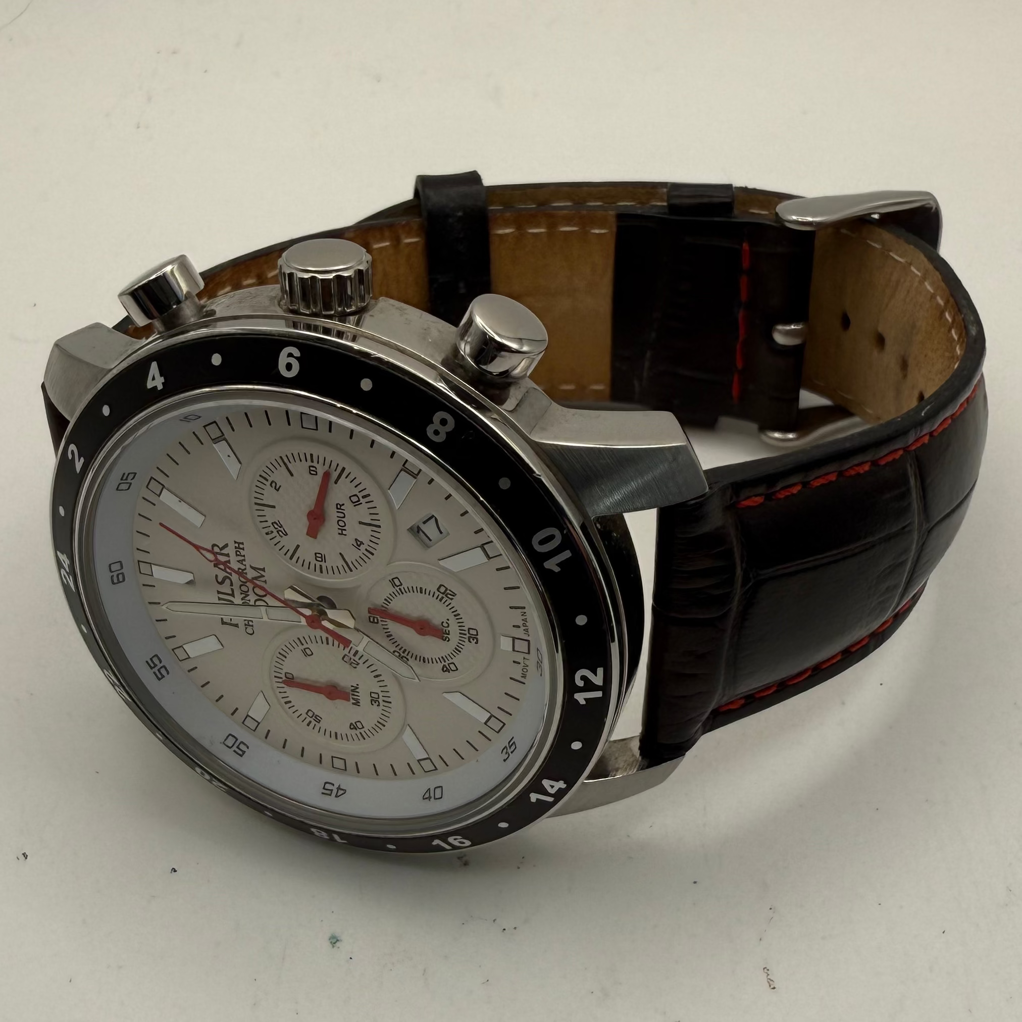 Pulsar VD53-X055 Chronograph 100M Men’s Watch – White Dial- £60.00
