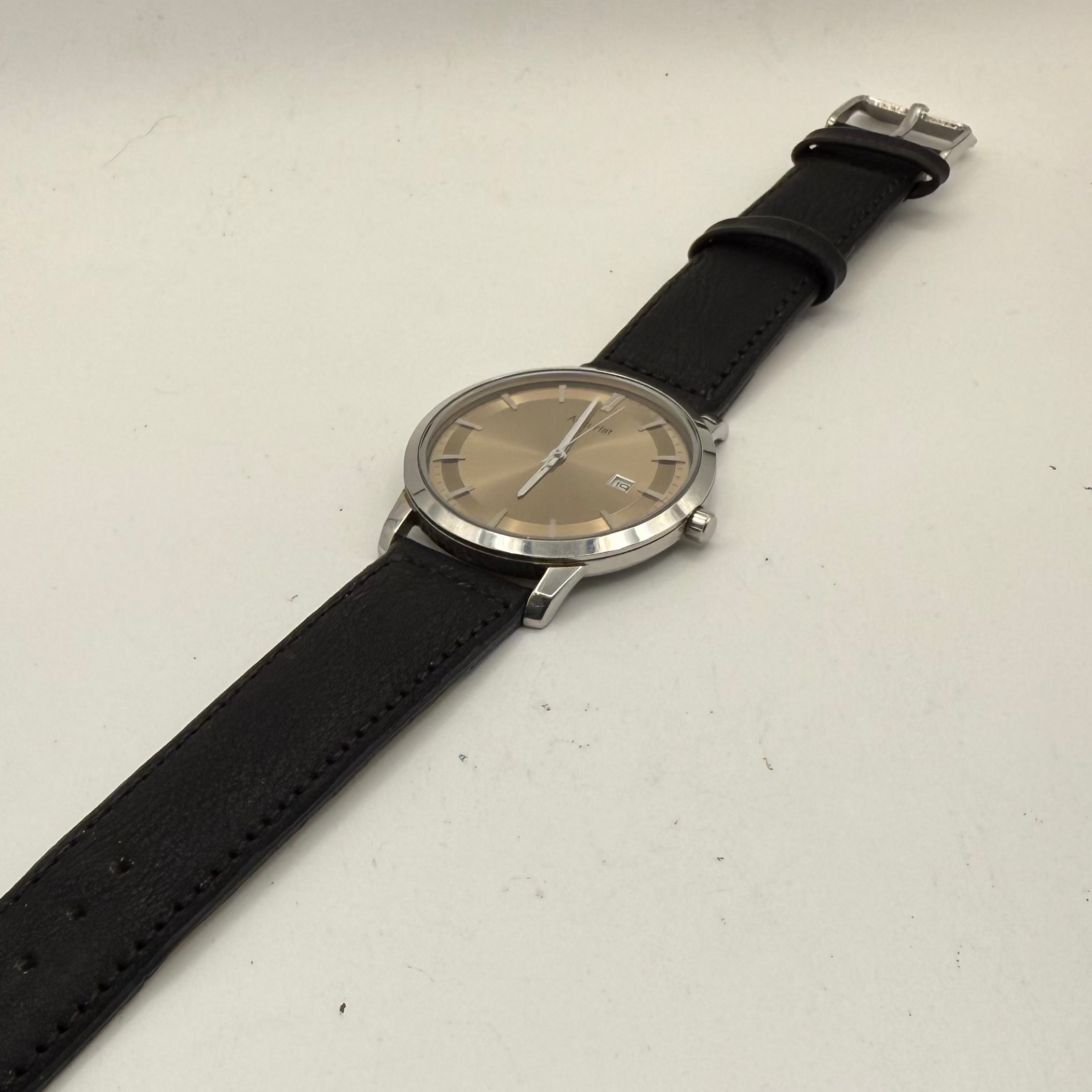 Accurist MB900 Men’s Quartz Dress Watch – Champagne Dia- £40.00