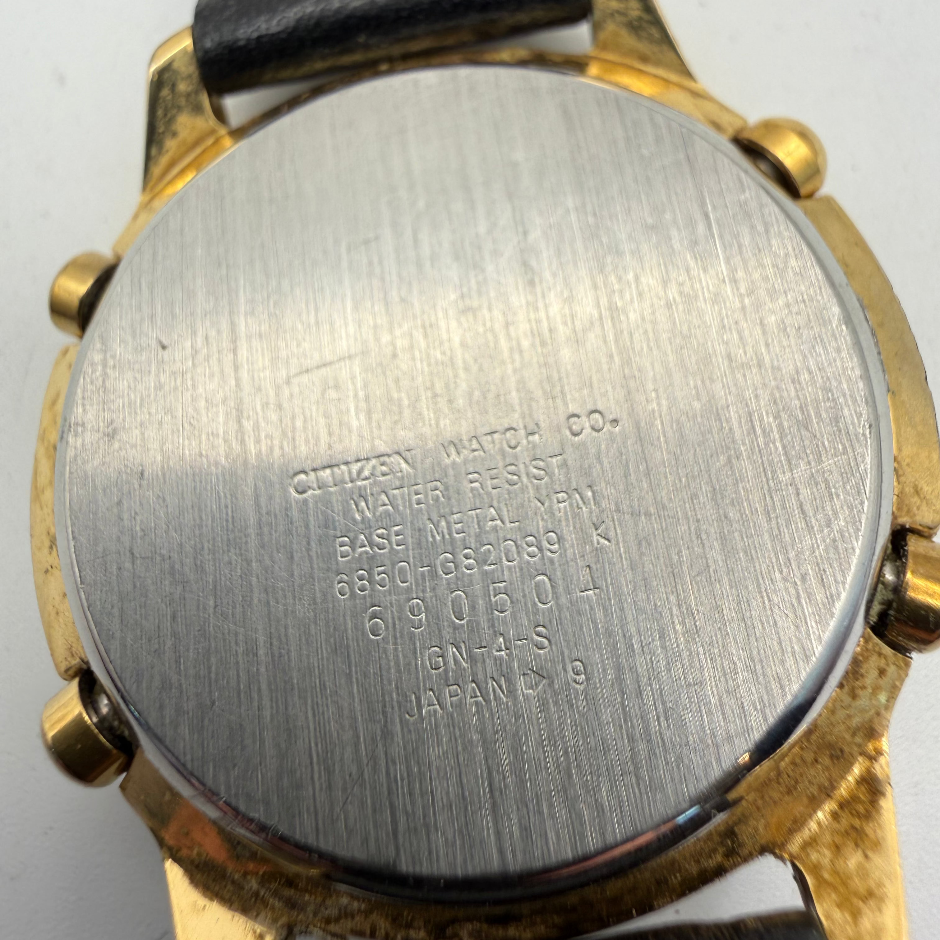 Citizen Quartz Alarm Chronograph 6850-G82089 Vintage Gold Tone – April 1996- £50.00
